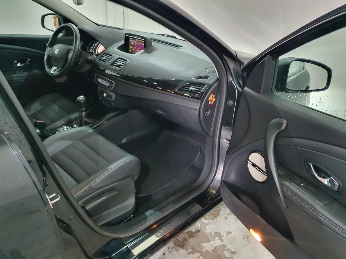 Renault Mégane 1.5 DCI · Ano 2014 — imagen 24