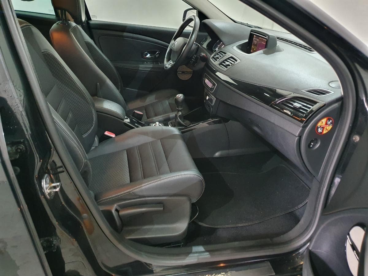 Renault Mégane 1.5 DCI · Ano 2014 — imagen 29