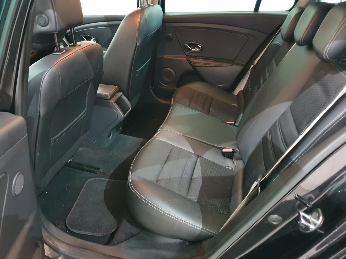 Renault Mégane 1.5 DCI · Ano 2014 — imagen 32