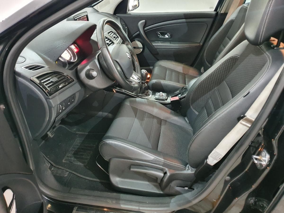 Renault Mégane 1.5 DCI · Ano 2014 — imagen 35