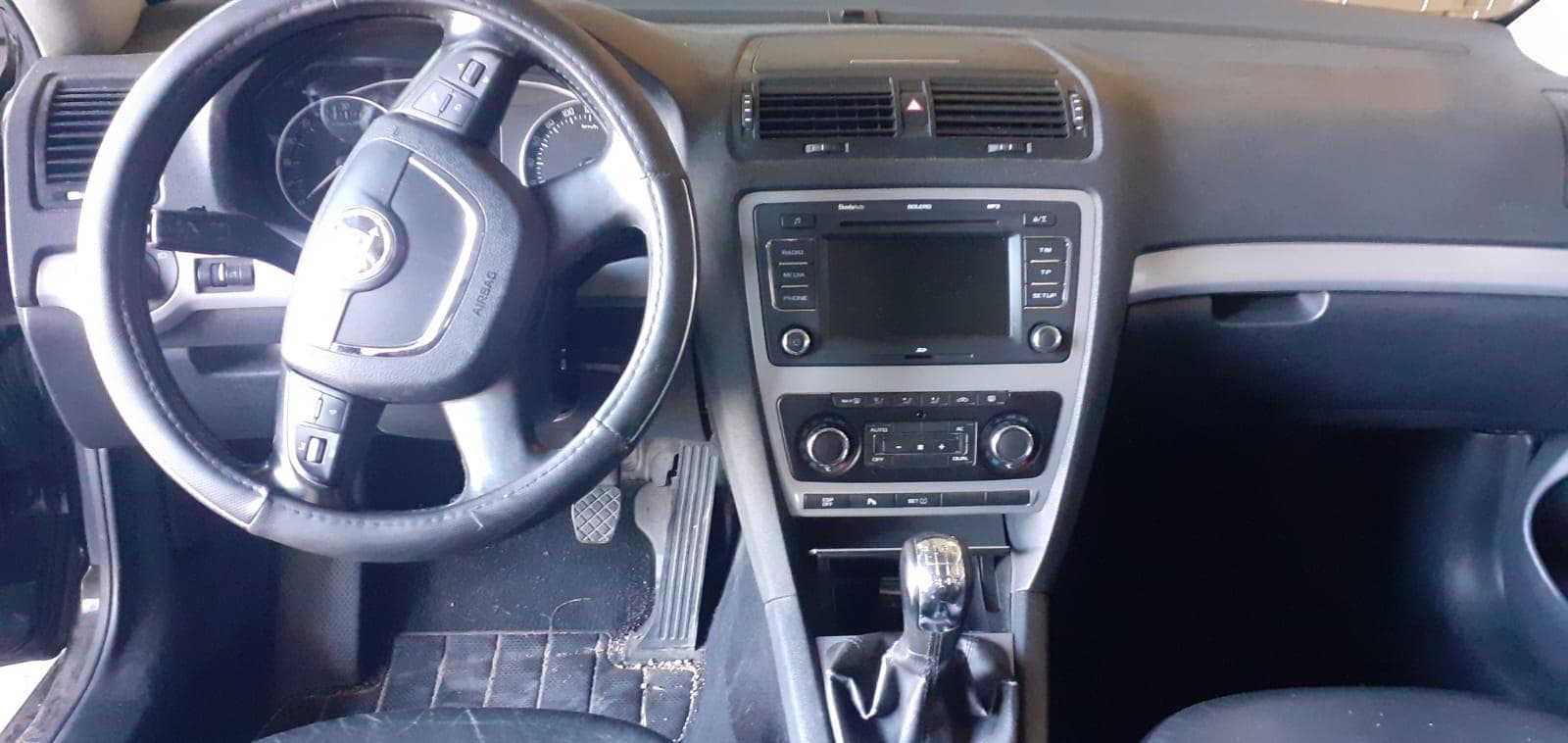Skoda Octávia II Combi 2.0 TDI · Ano 2009 — image 19