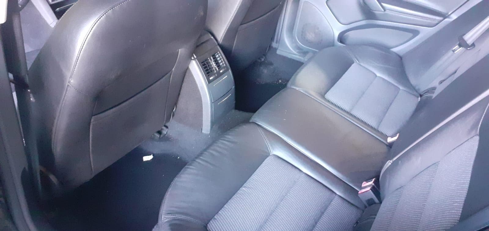 Skoda Octávia II Combi 2.0 TDI · Ano 2009 — image 21