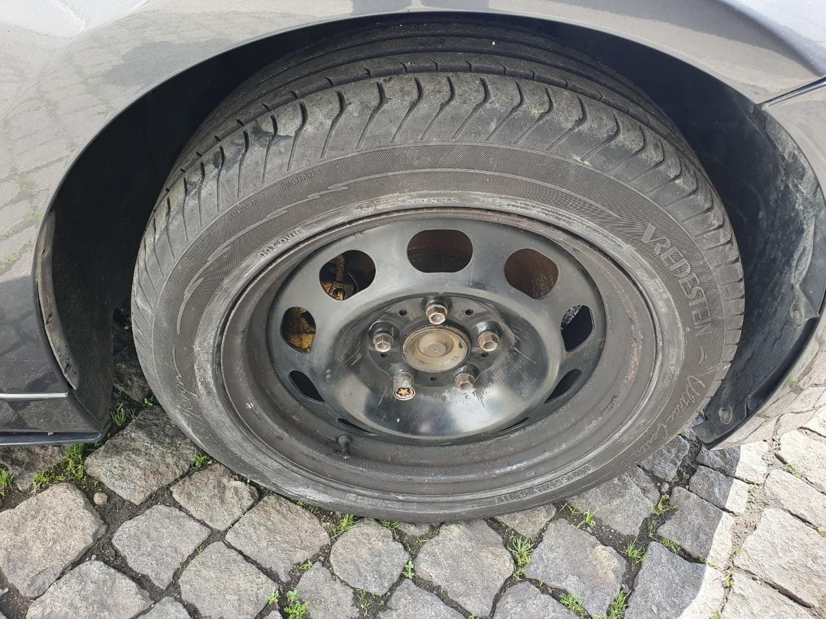 BMW 320D · Ano 2014 — image 18