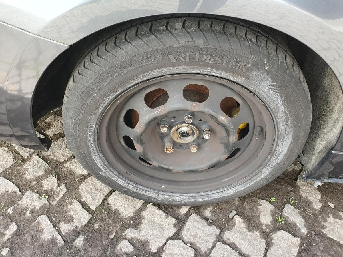 BMW 320D · Ano 2014 — image 21