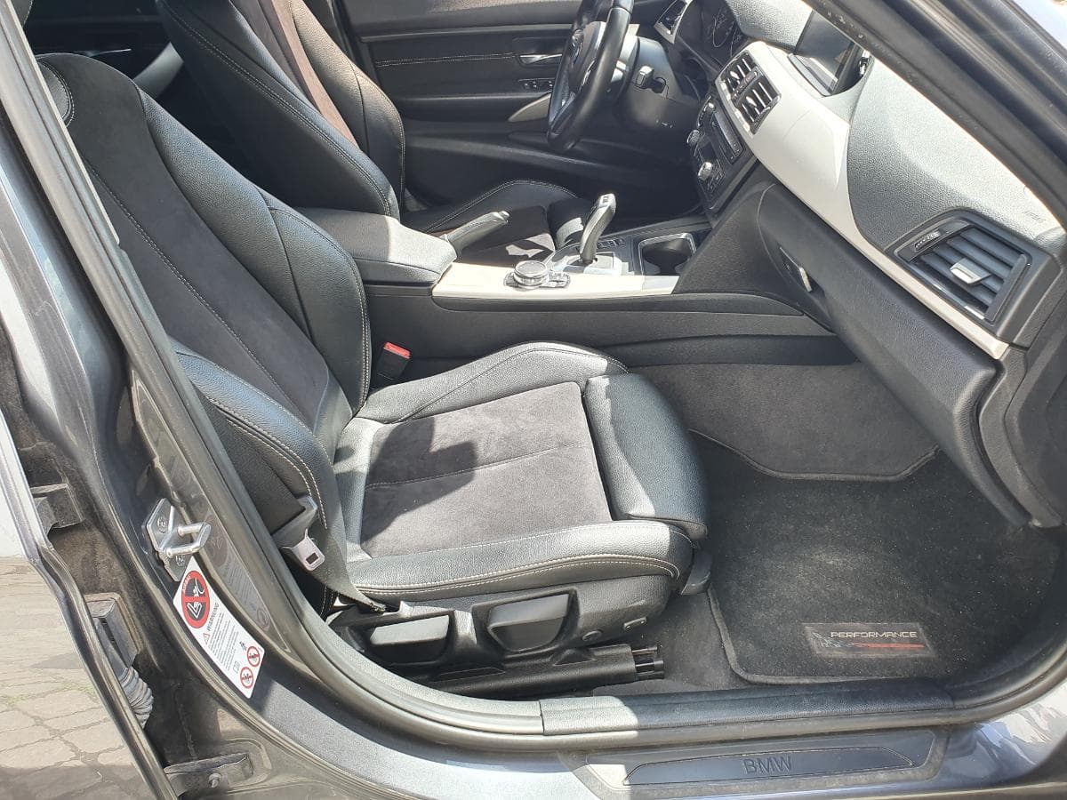 BMW 320D · Ano 2014 — image 37