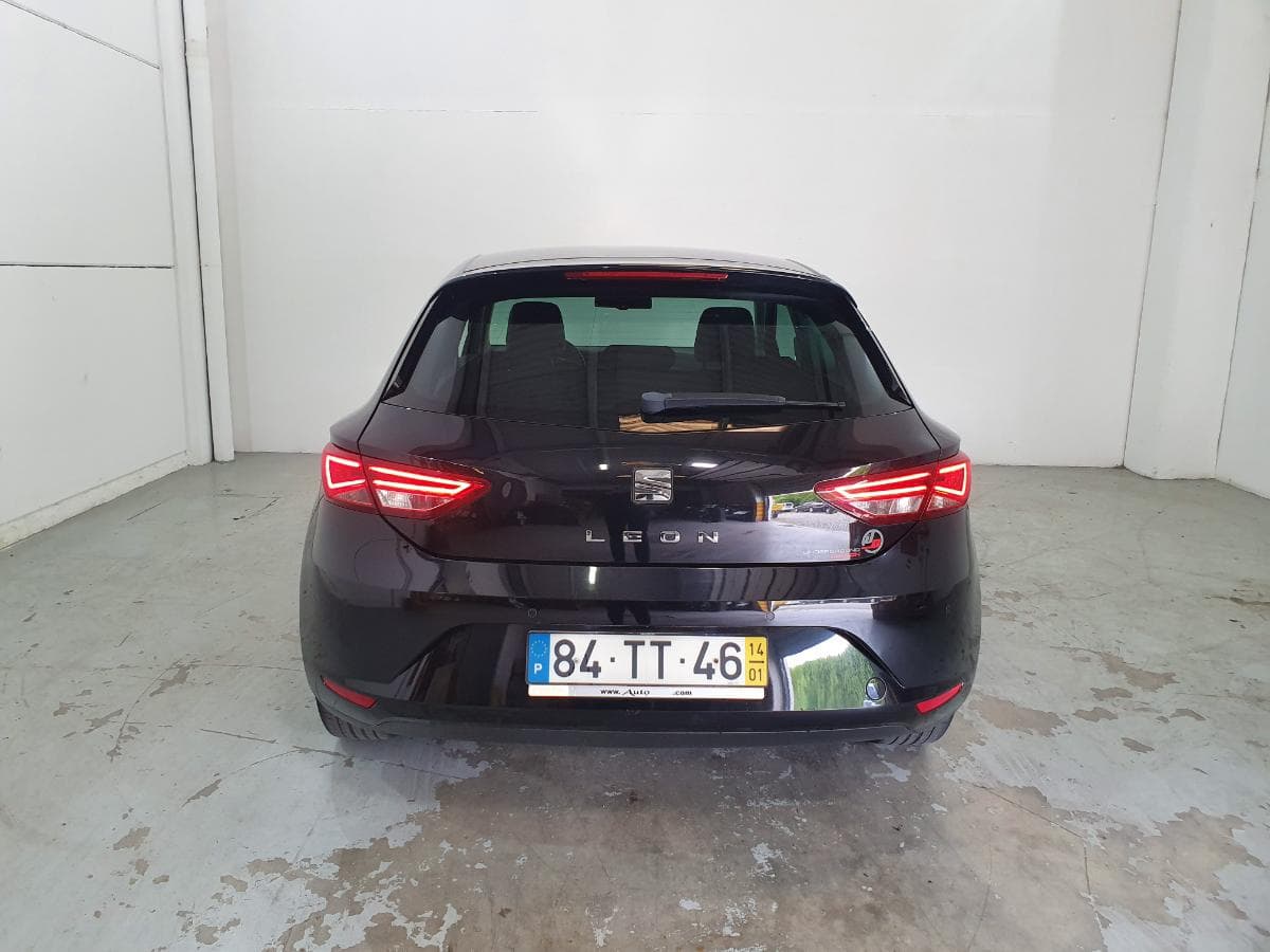 Seat Leon 1.6 TDI · Ano 2014 — image 7