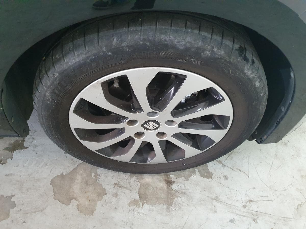 Seat Leon 1.6 TDI · Ano 2014 — image 17