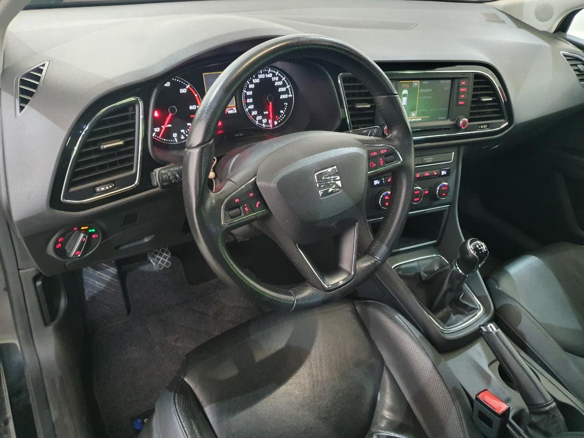 Seat Leon 1.6 TDI · Ano 2014 — image 31