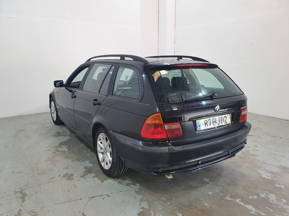 BMW 320D Touring · Ano 2002 — imagen 10