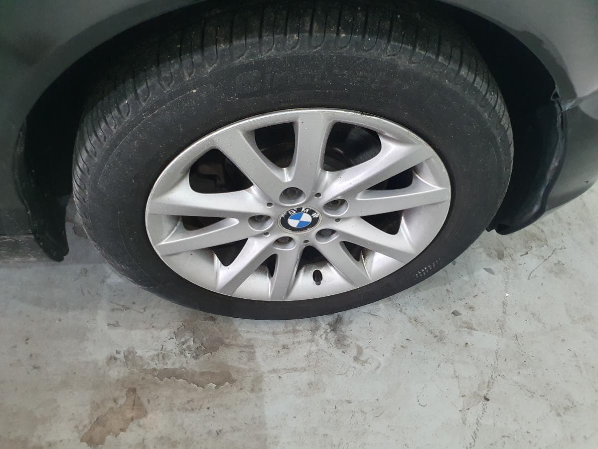 BMW 320D Touring · Ano 2002 — imagen 16