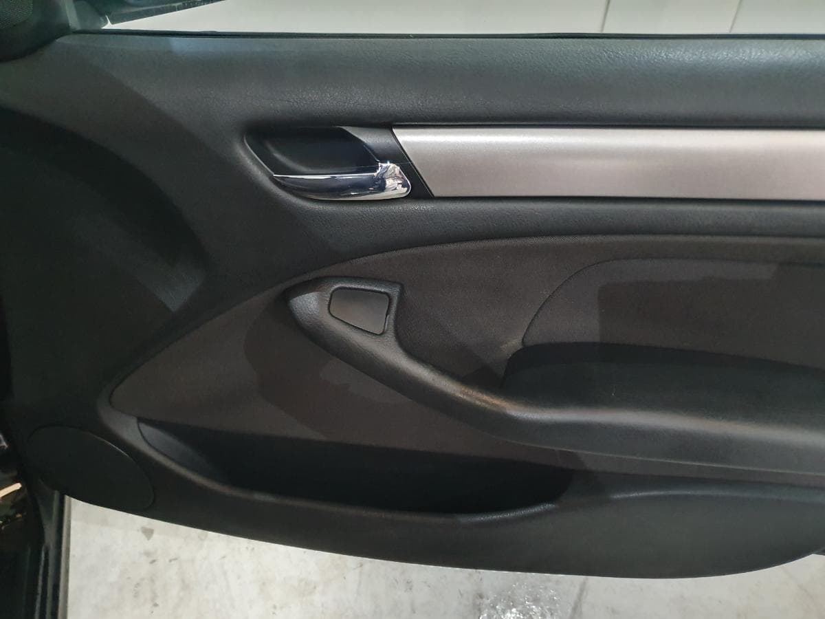 BMW 320D Touring · Ano 2002 — imagen 22