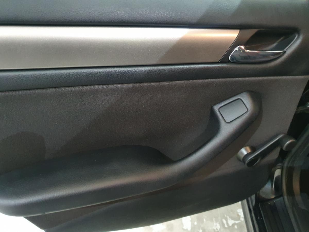 BMW 320D Touring · Ano 2002 — imagen 34