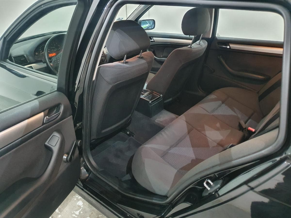 BMW 320D Touring · Ano 2002 — imagen 39