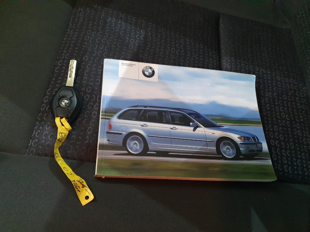BMW 320D Touring · Ano 2002 — imagen 42