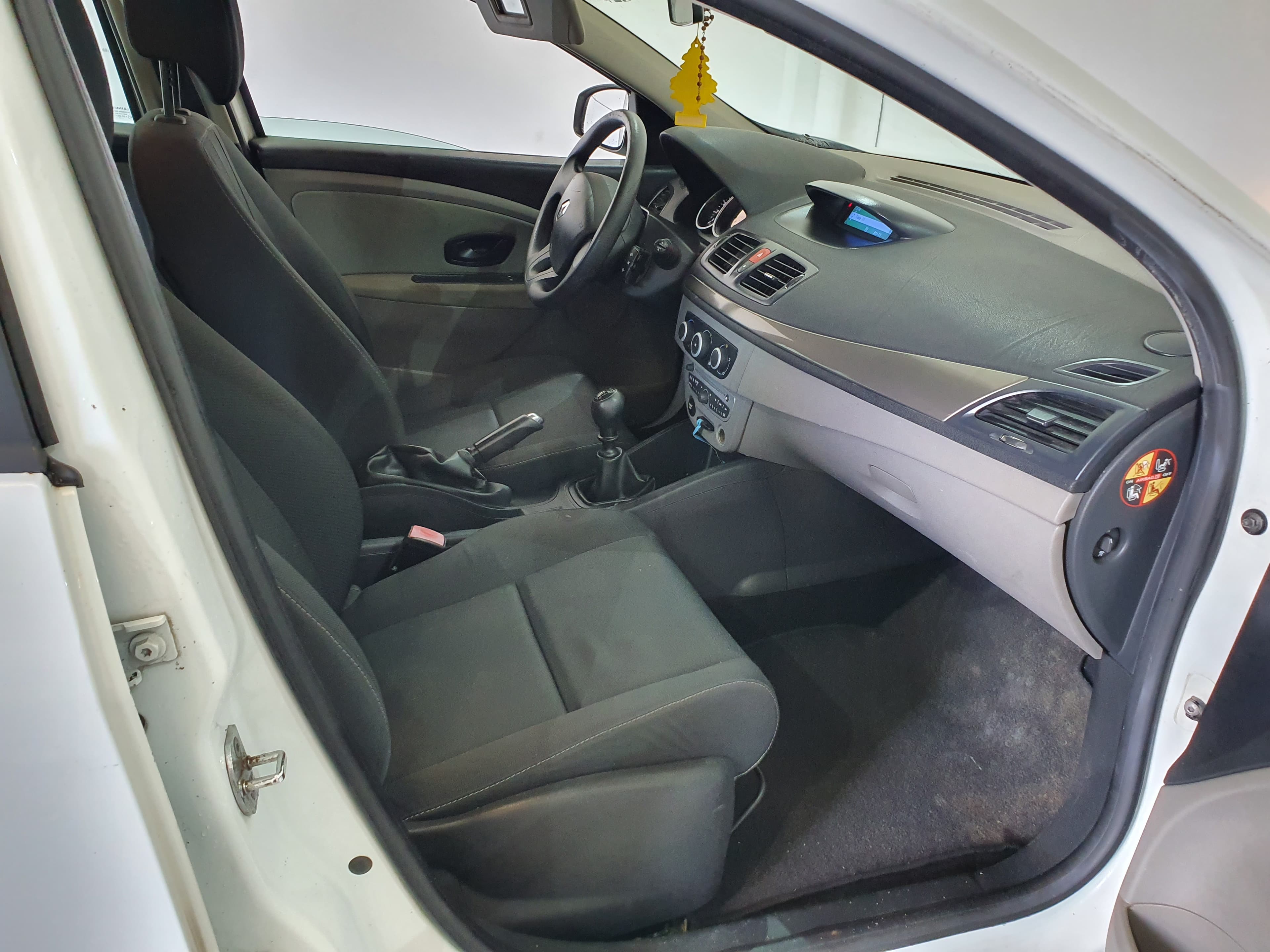 Renault Mégane 1.5 DCI  · Ano 2011 — image 26