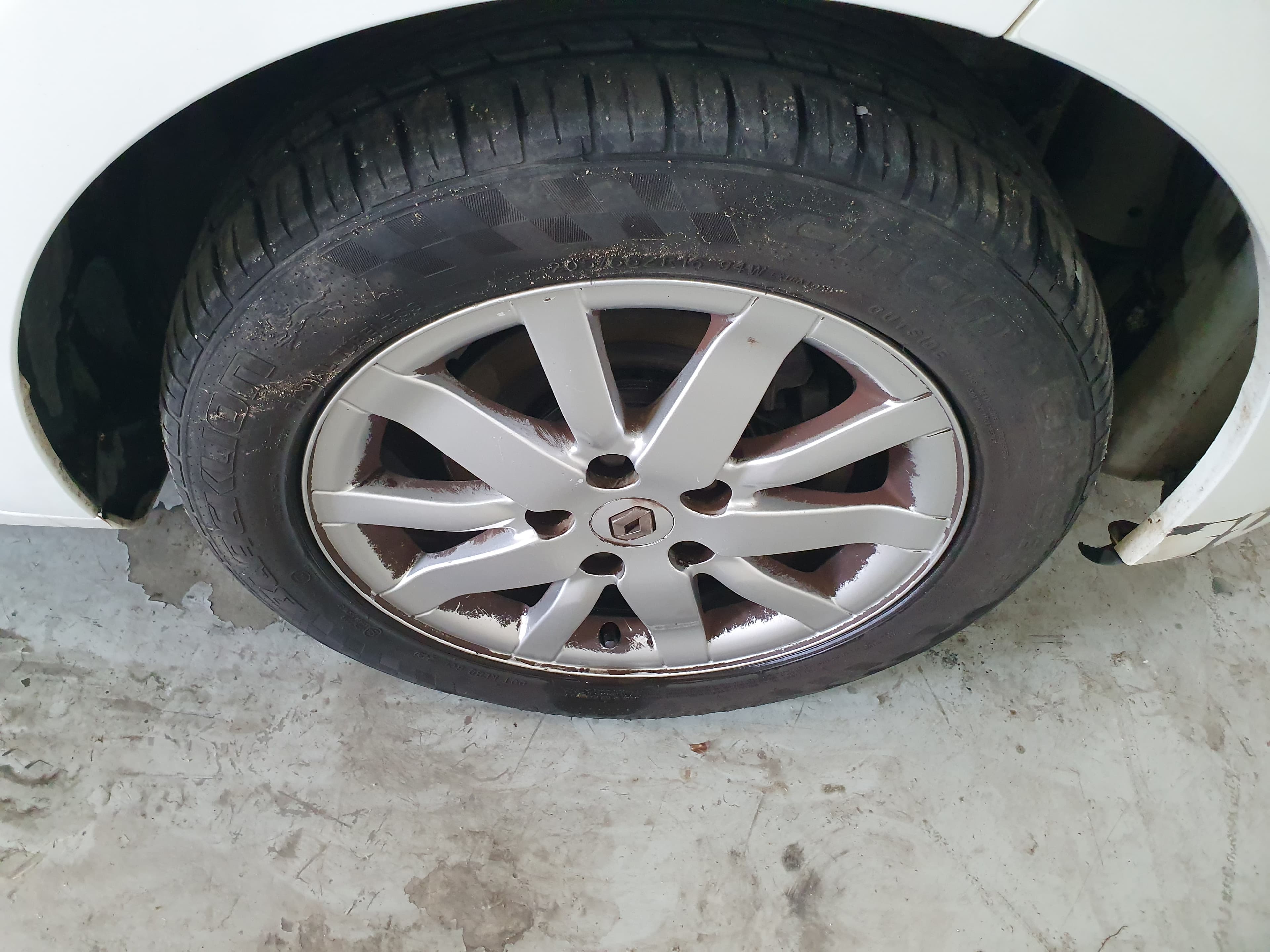 Renault Mégane 1.5 DCI  · Ano 2011 — image 21