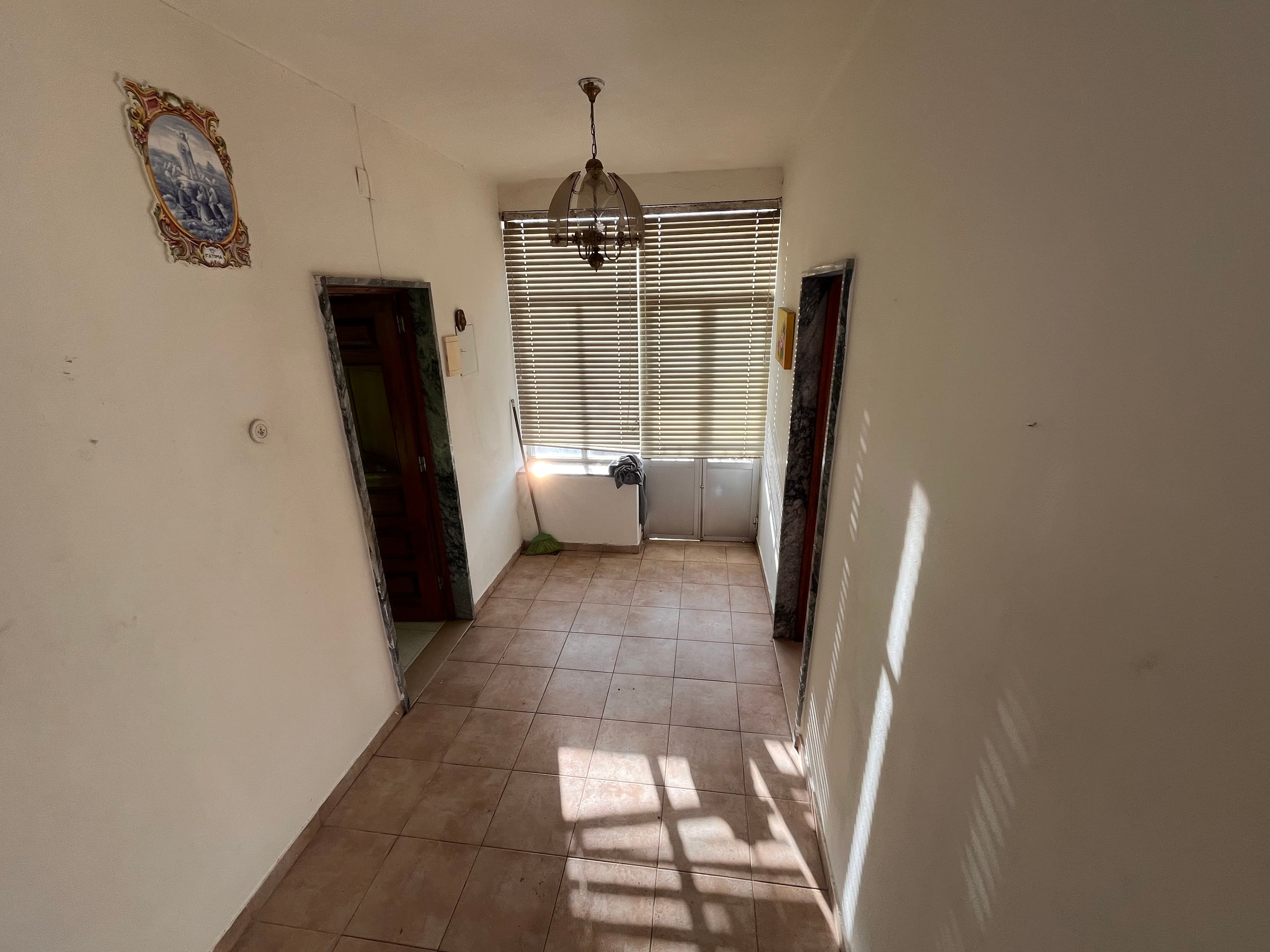 Edifício com 2 pisos · Lagos — image 40