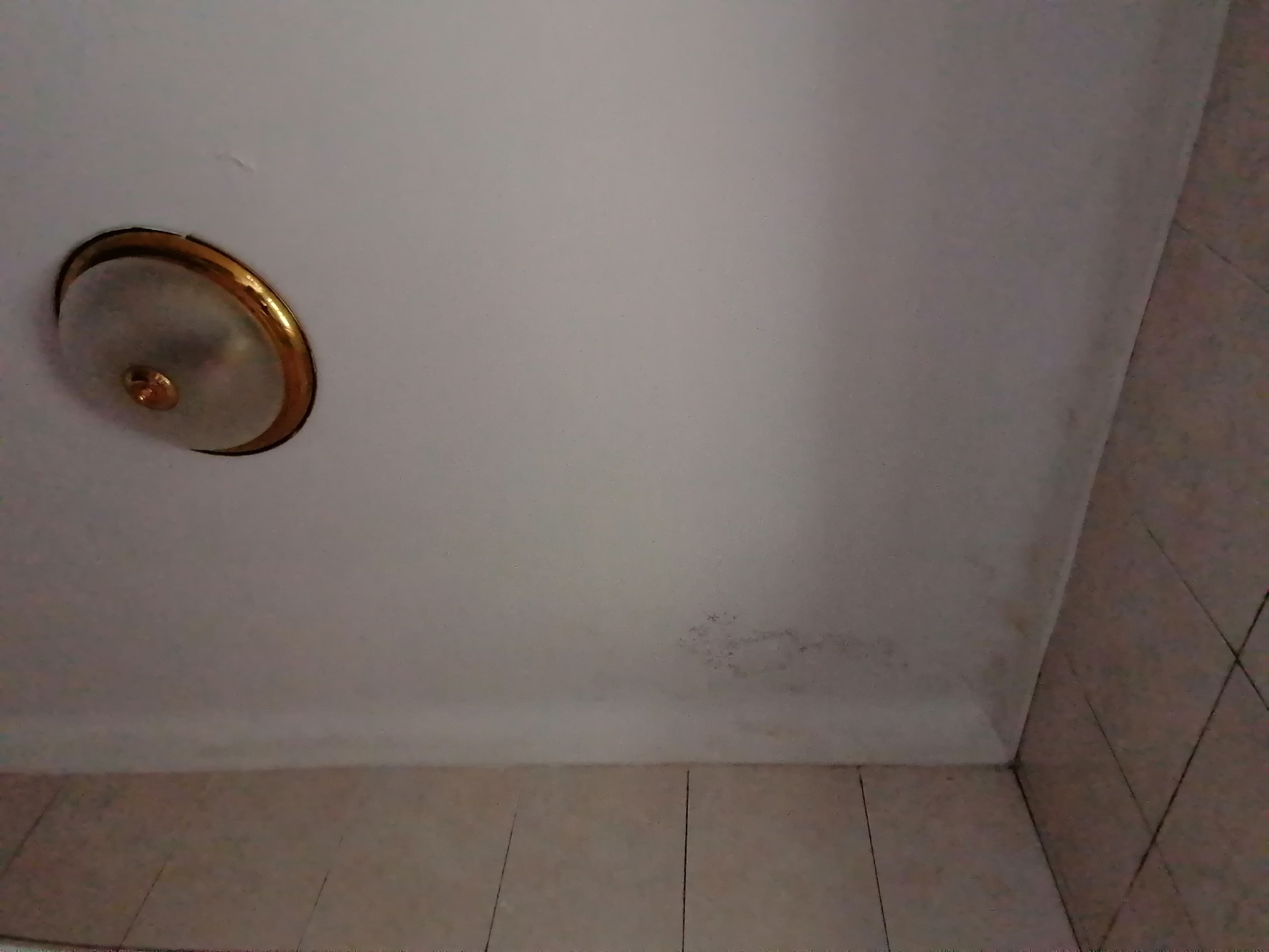Apartamento T2 c/ logradouro · Amadora — image 16