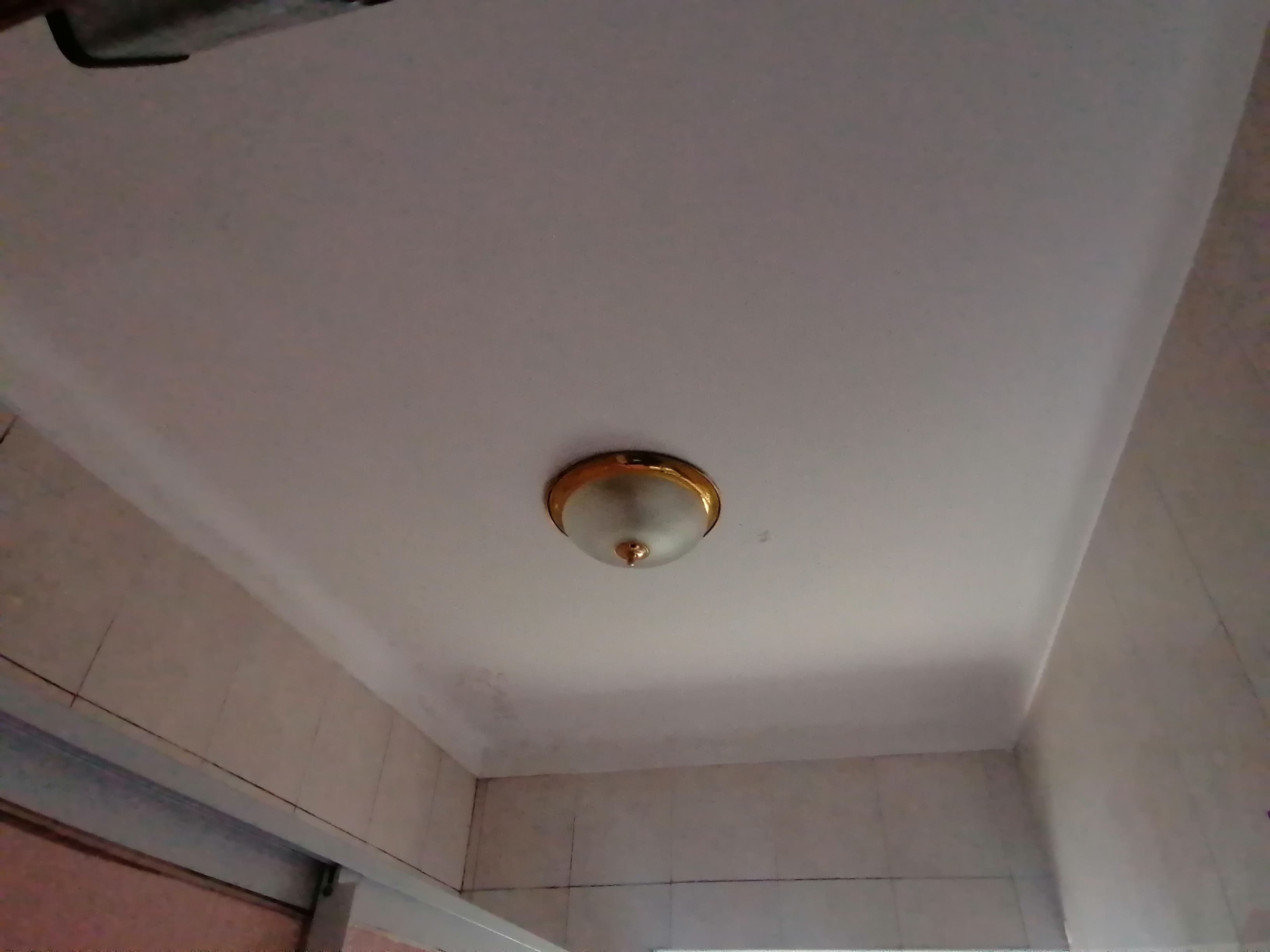 Apartamento T2 c/ logradouro · Amadora — image 17