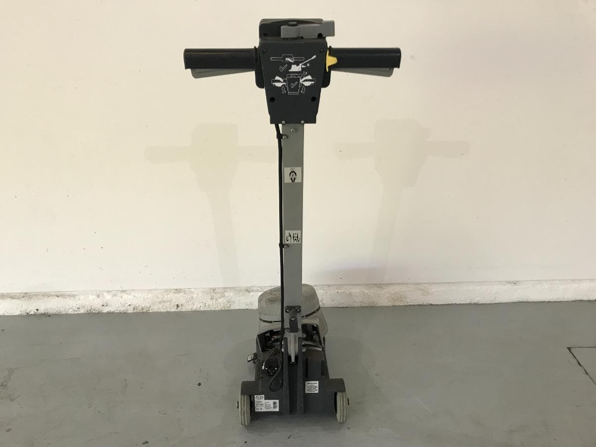 Máquina de Fregar Suelos — imagen 4
