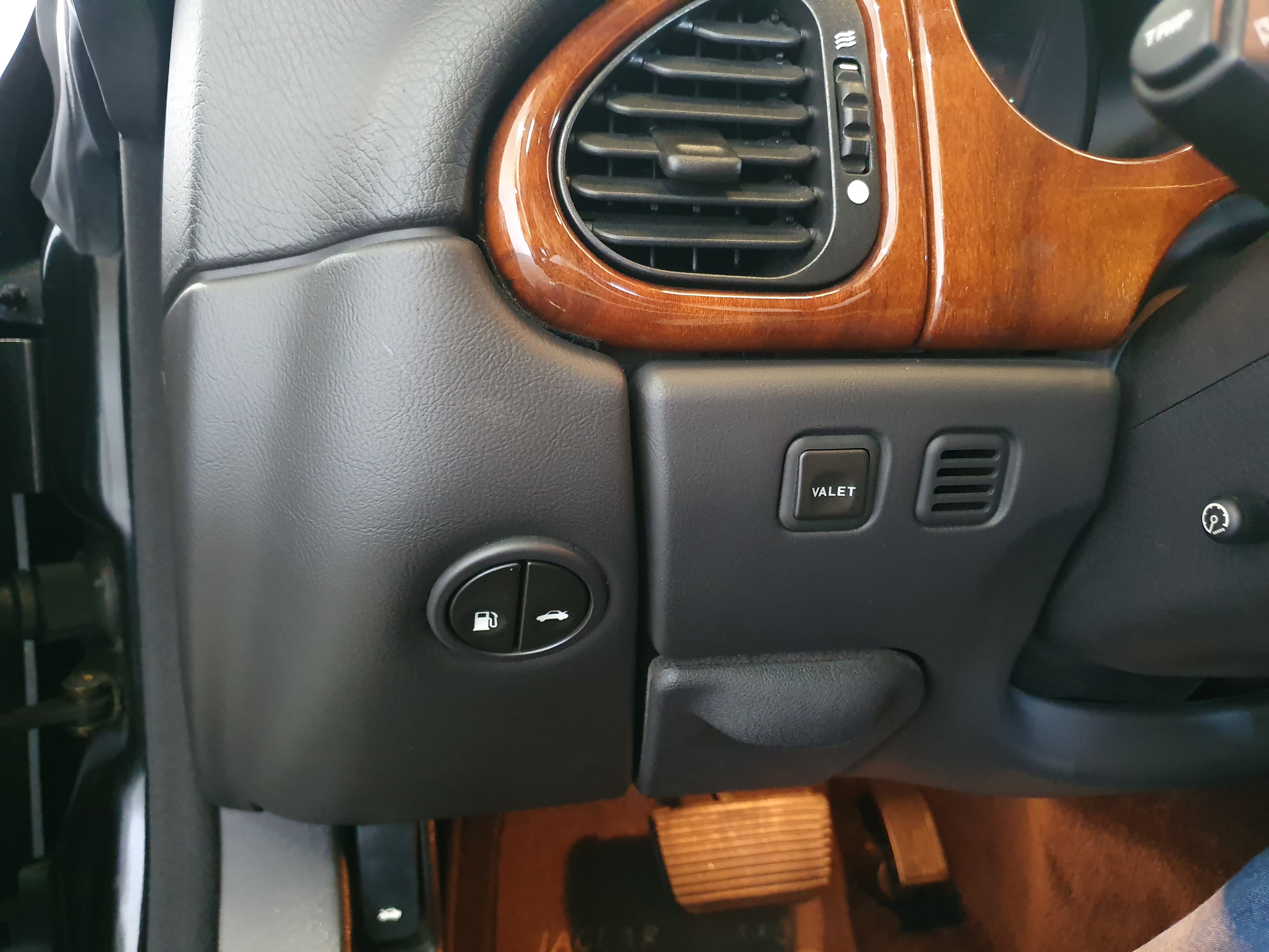 Jaguar XK 8 Coupé · Ano 1997 — imagen 31