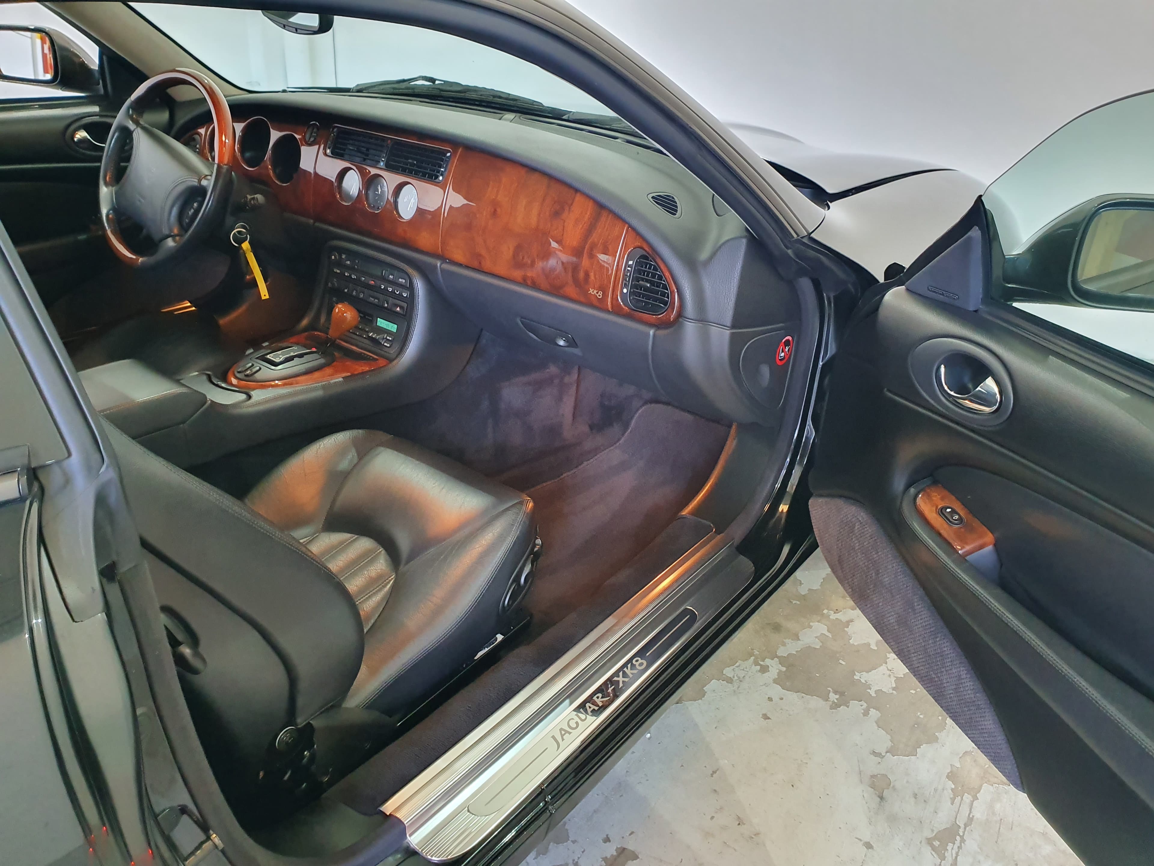 Jaguar XK 8 Coupé · Ano 1997 — imagen 19