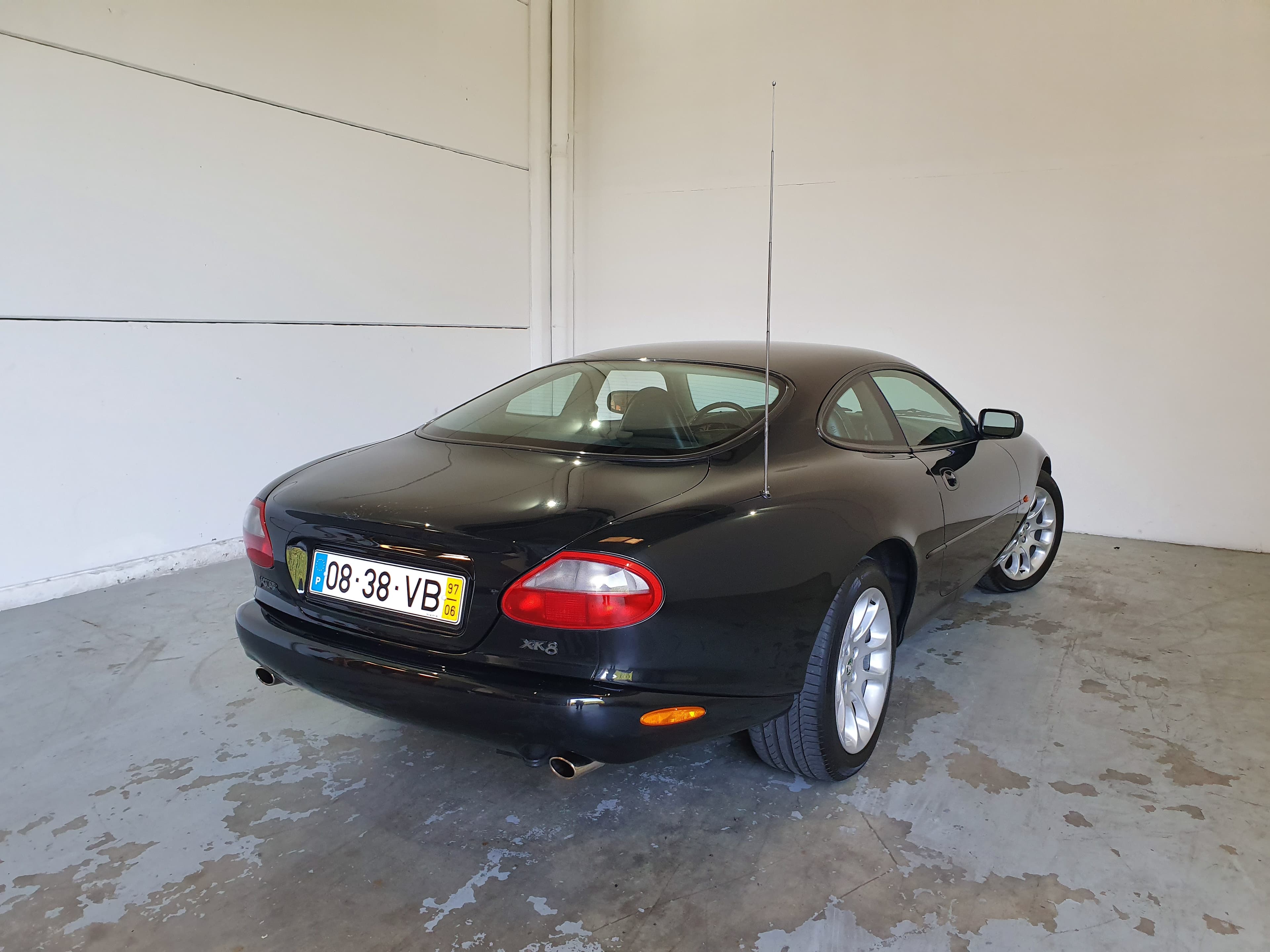 Jaguar XK 8 Coupé · Ano 1997 — imagen 6