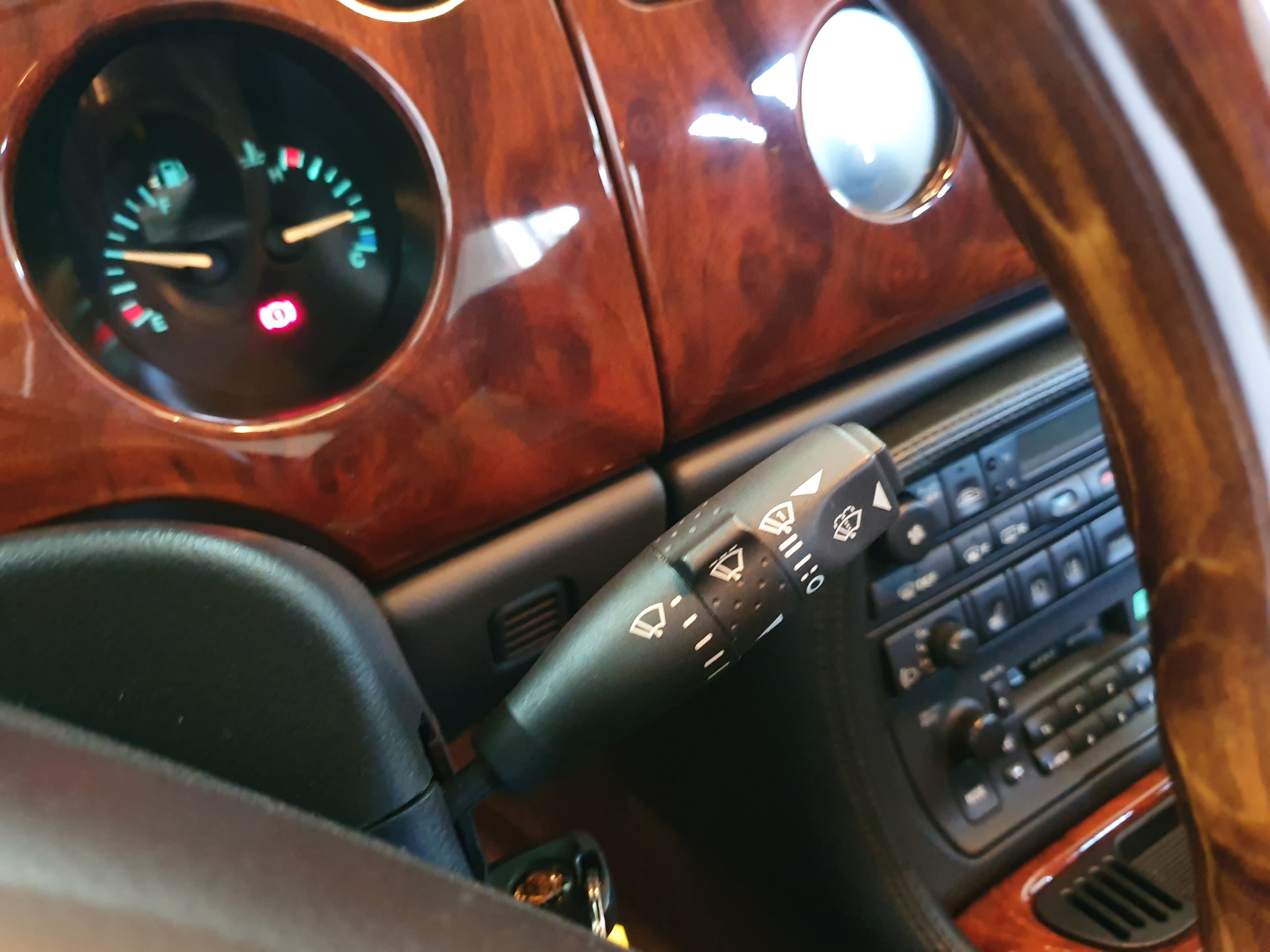 Jaguar XK 8 Coupé · Ano 1997 — imagen 29