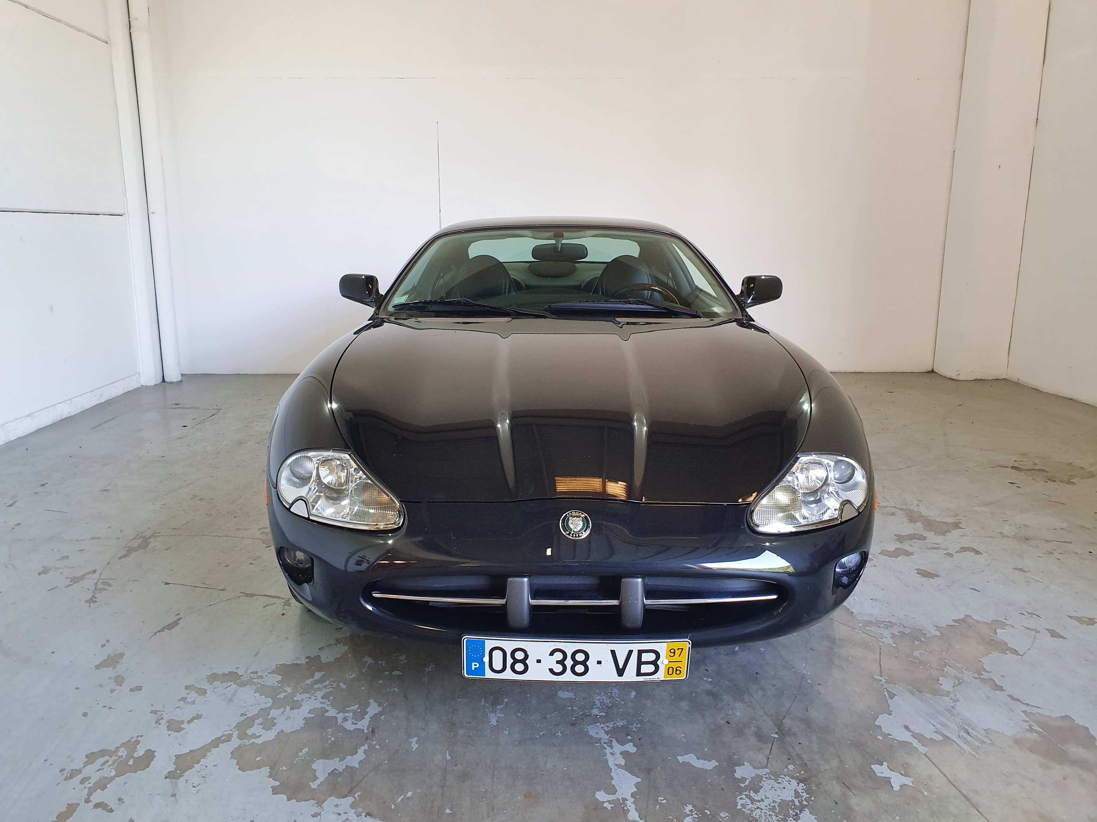Jaguar XK 8 Coupé · Ano 1997 — imagen 2