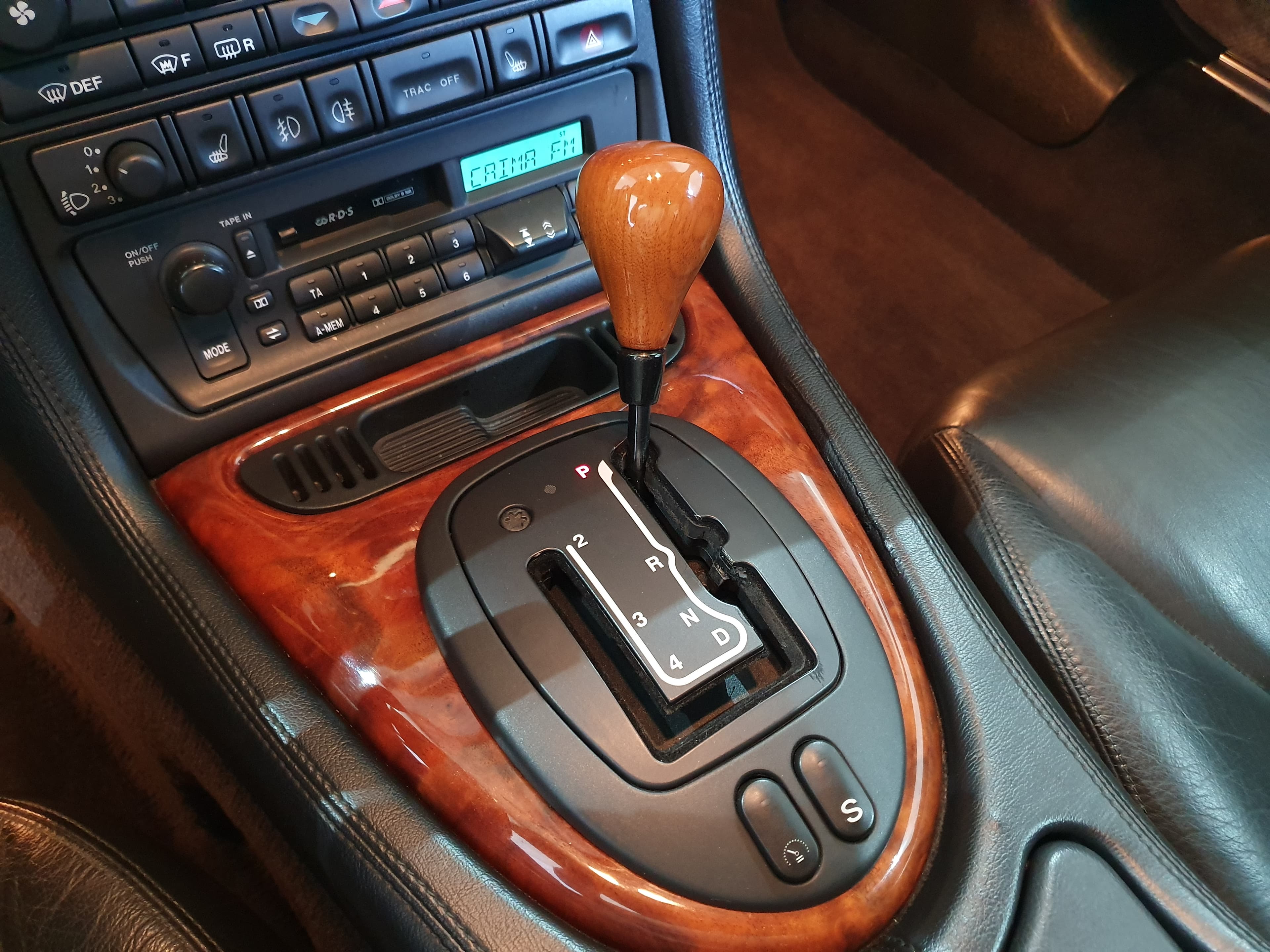 Jaguar XK 8 Coupé · Ano 1997 — imagen 27
