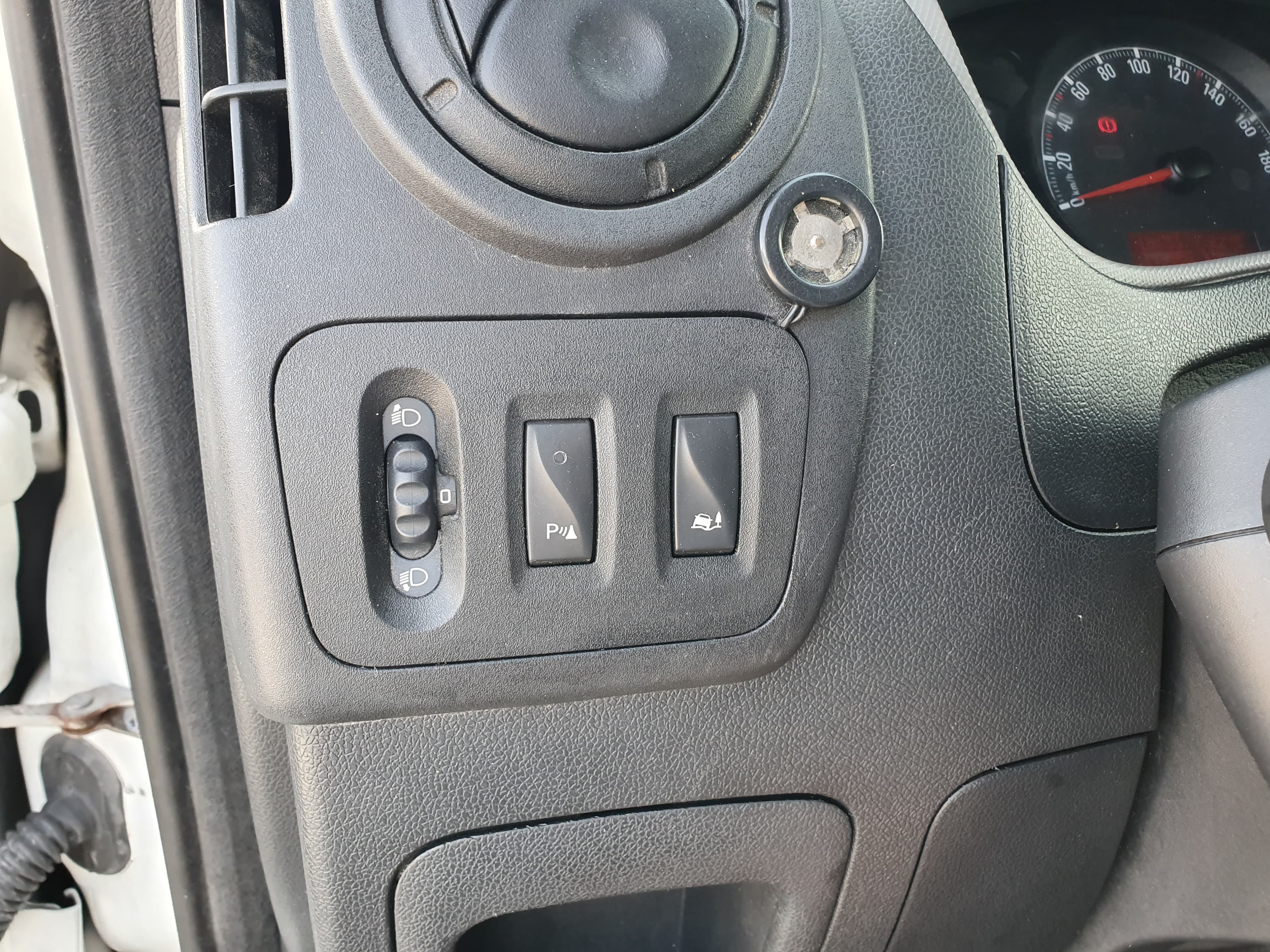 Opel Movano 2.3 CDTI · Año 2016 — imagen 36