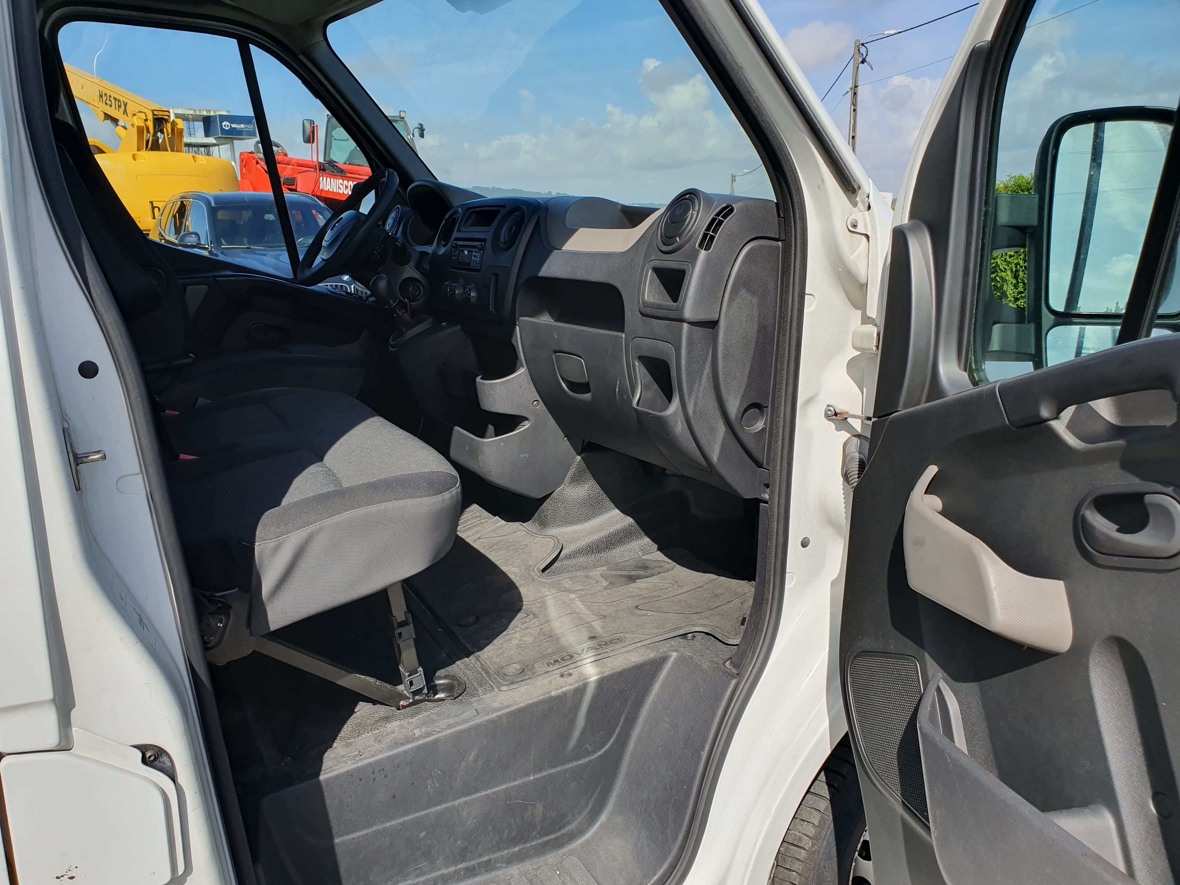 Opel Movano 2.3 CDTI · Año 2016 — imagen 23