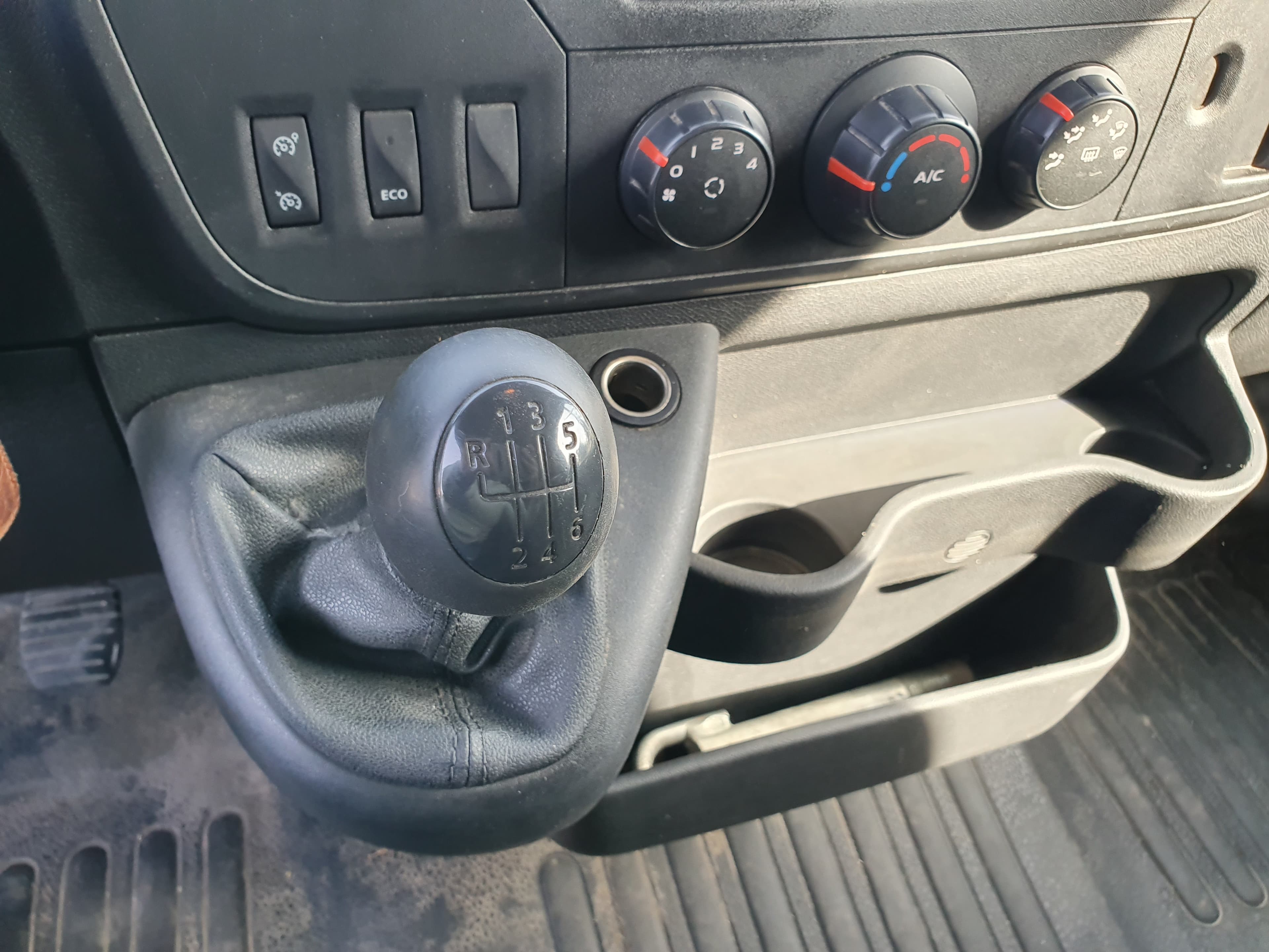 Opel Movano 2.3 CDTI · Ano 2018 — image 32