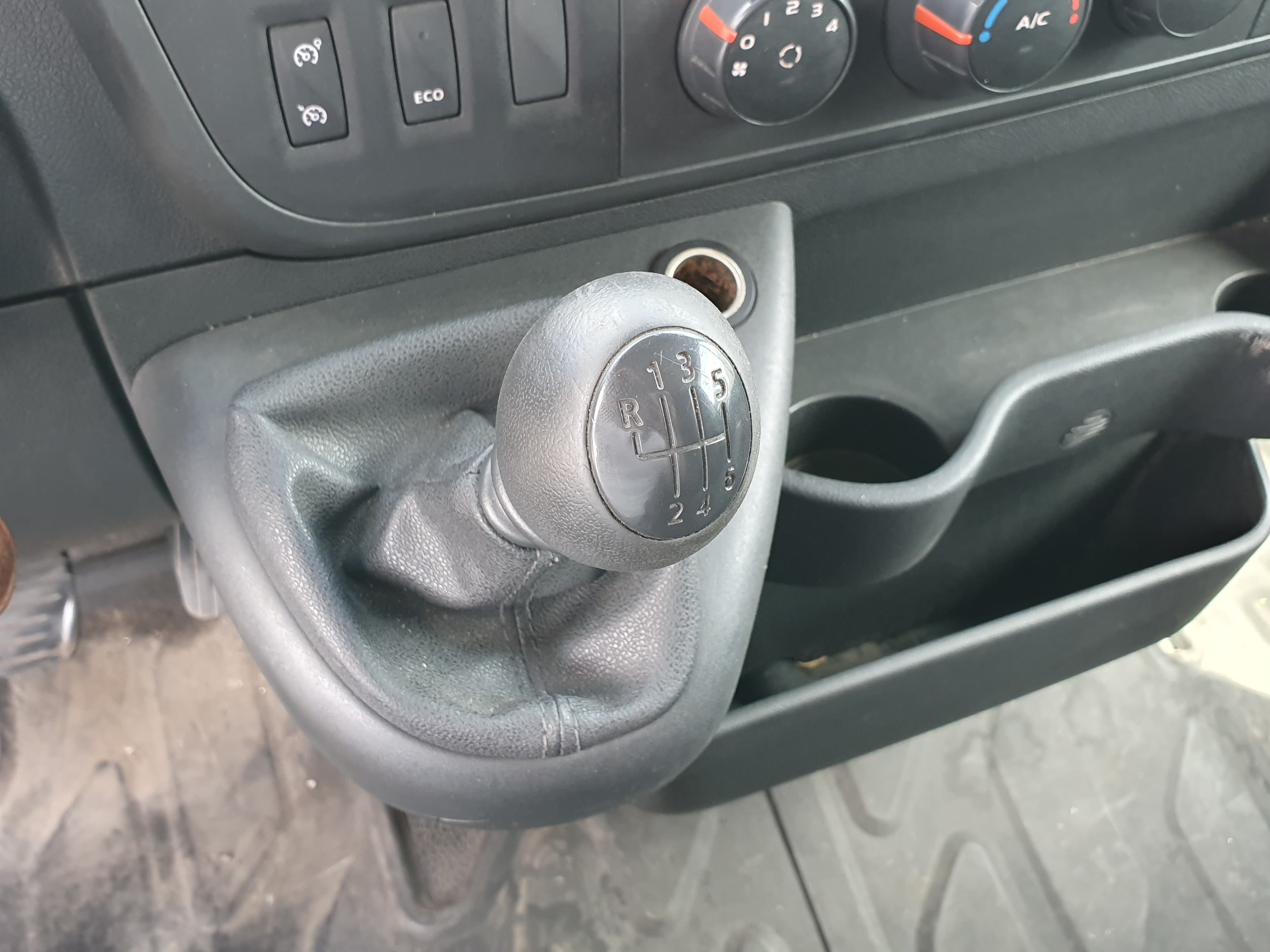 Opel Movano 2.3 CDTI · Ano 2018 — imagem 30