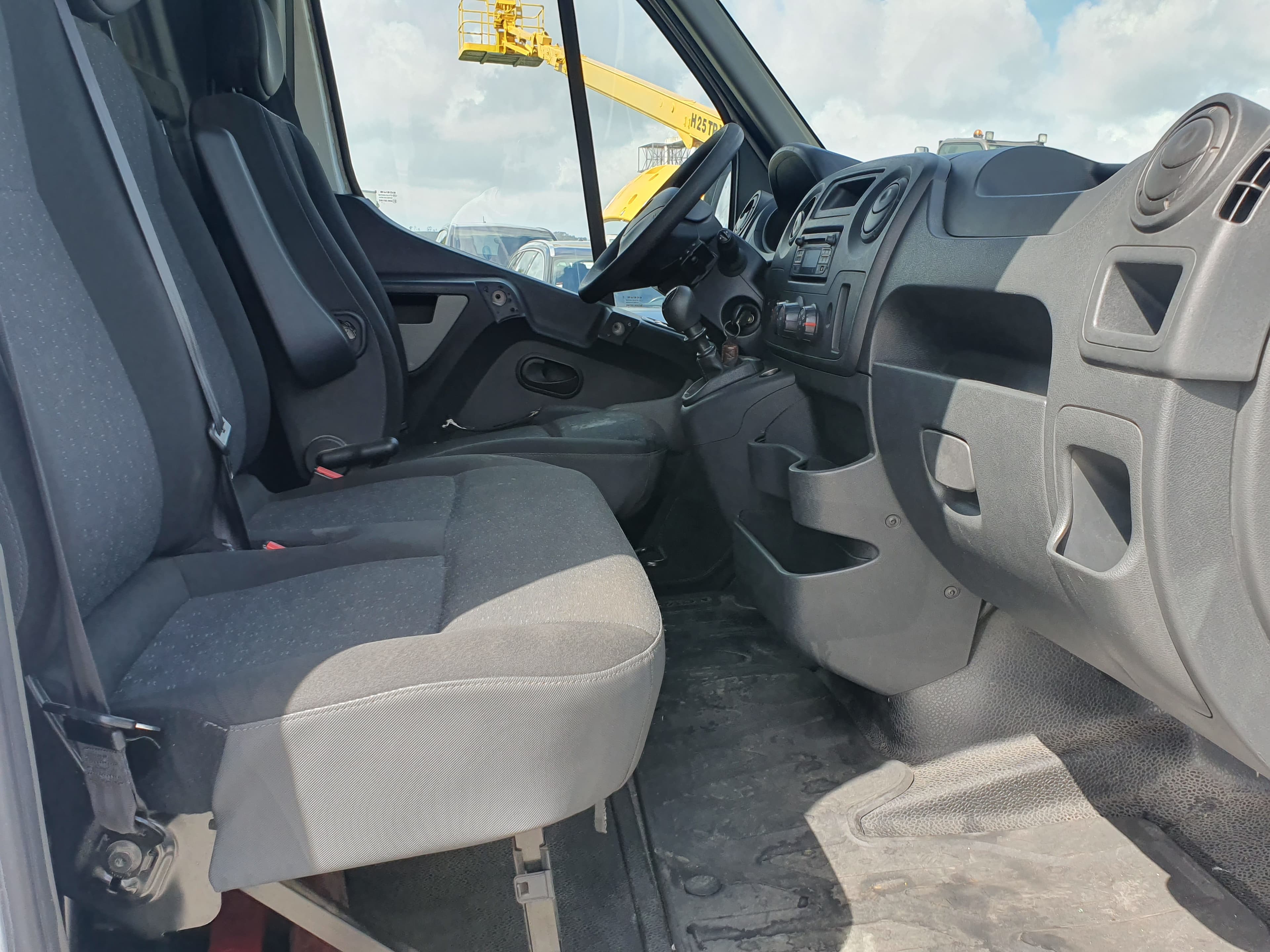 Opel Movano 2.3 CDTI · Ano 2018 — imagem 23