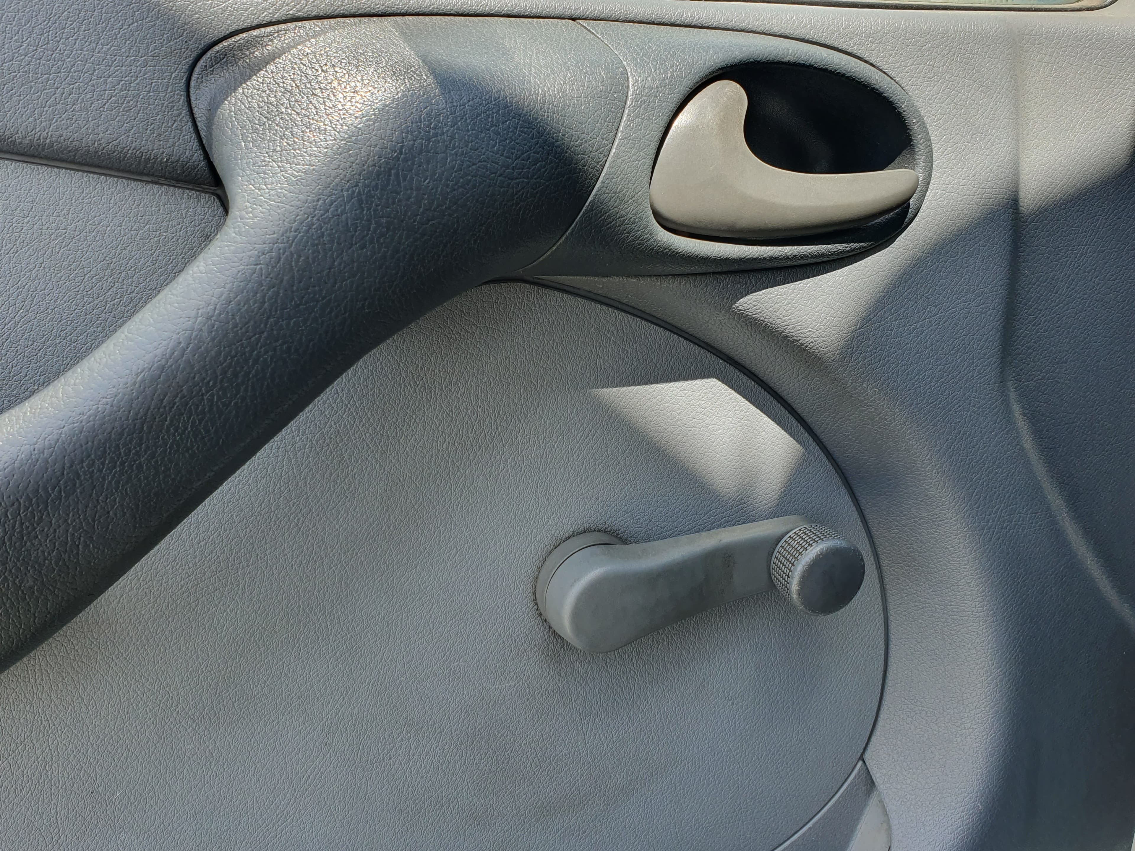 Mercedes-Benz 416 2.7 CDI · Ano 2005 — image 23