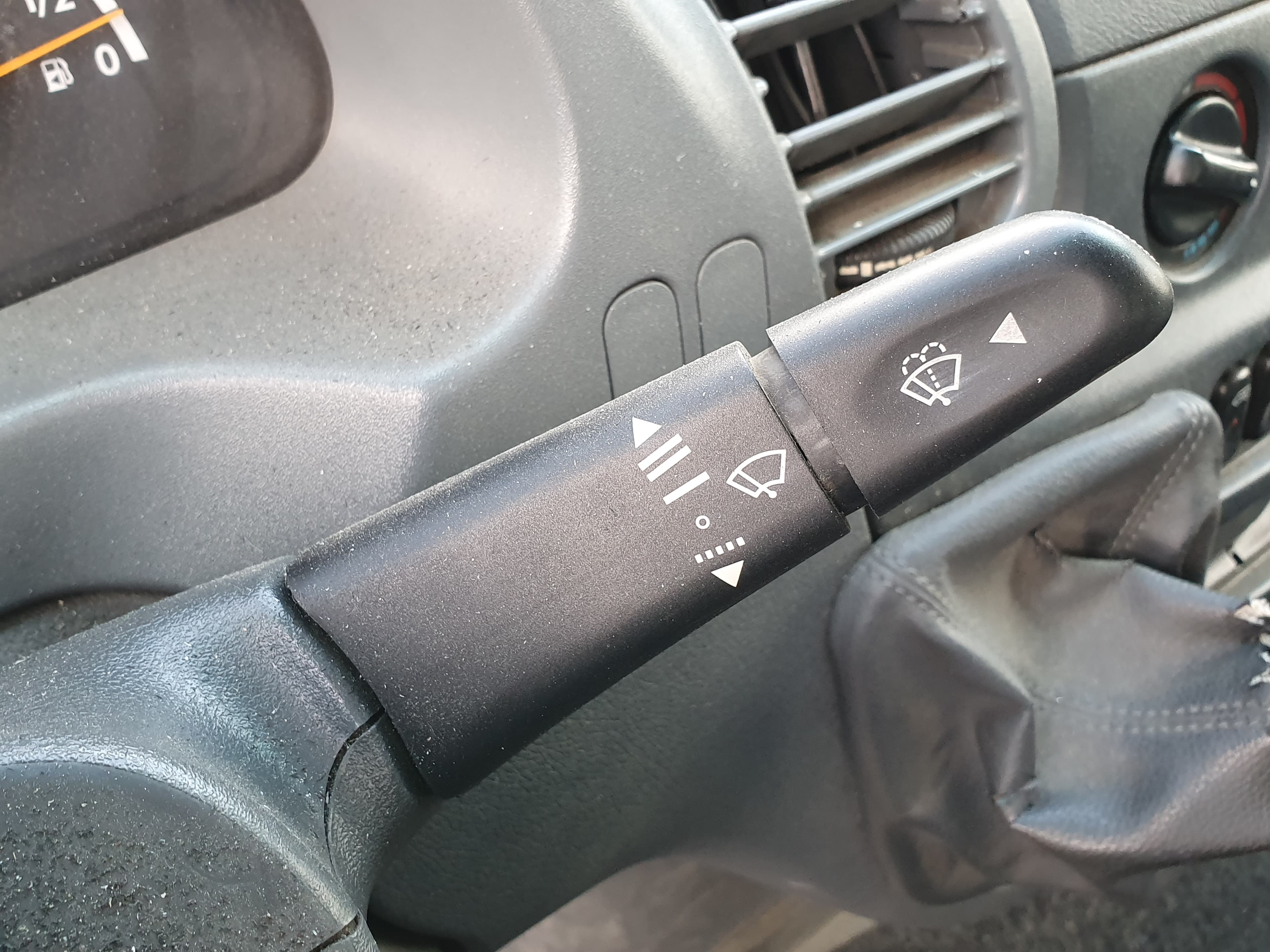 Mercedes-Benz 416 2.7 CDI · Ano 2005 — image 29