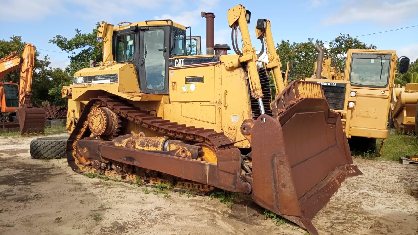 Bulldozer Caterpillar D6R — imagem 17