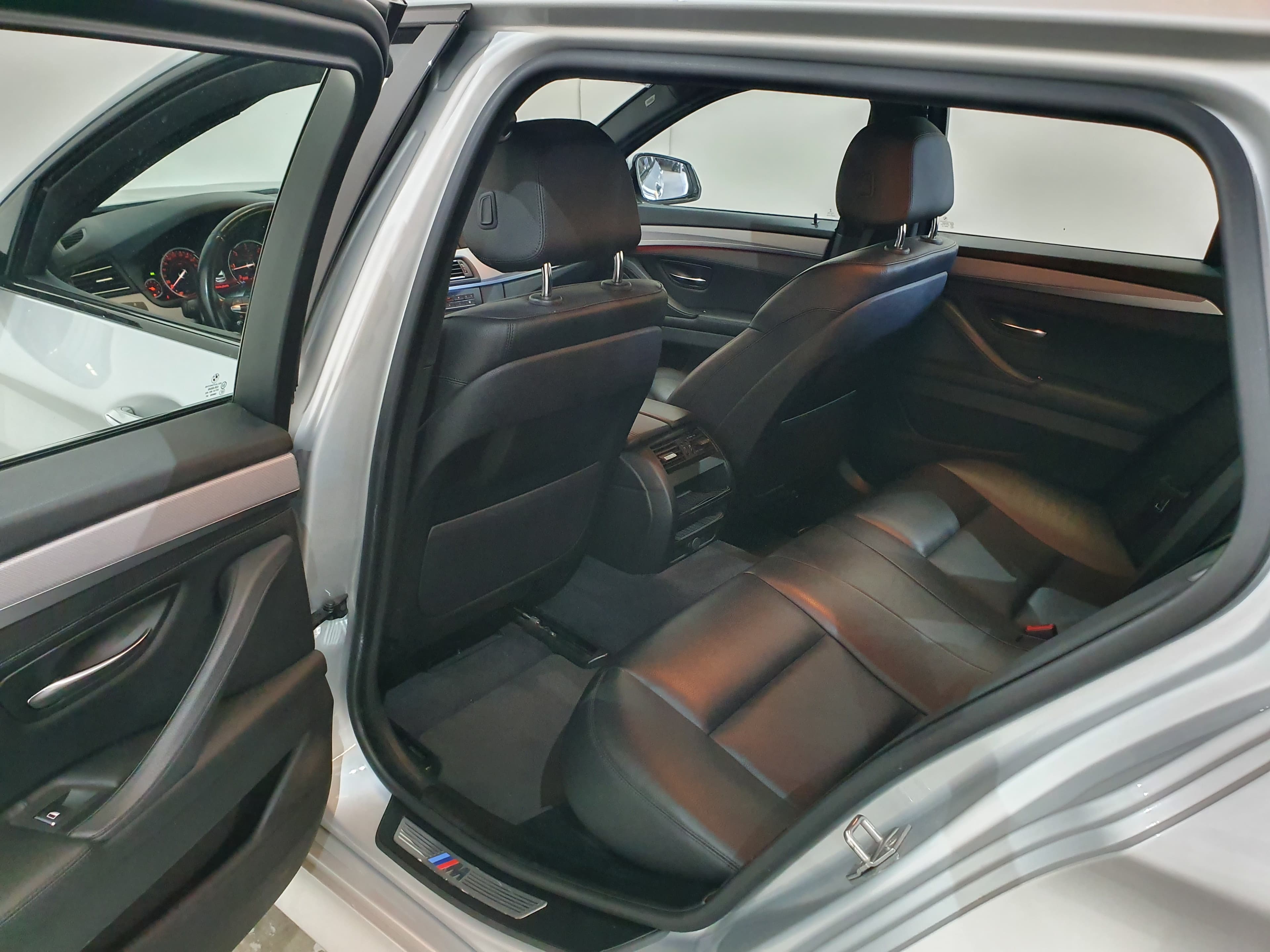 BMW 520D · Ano 2017 — image 31