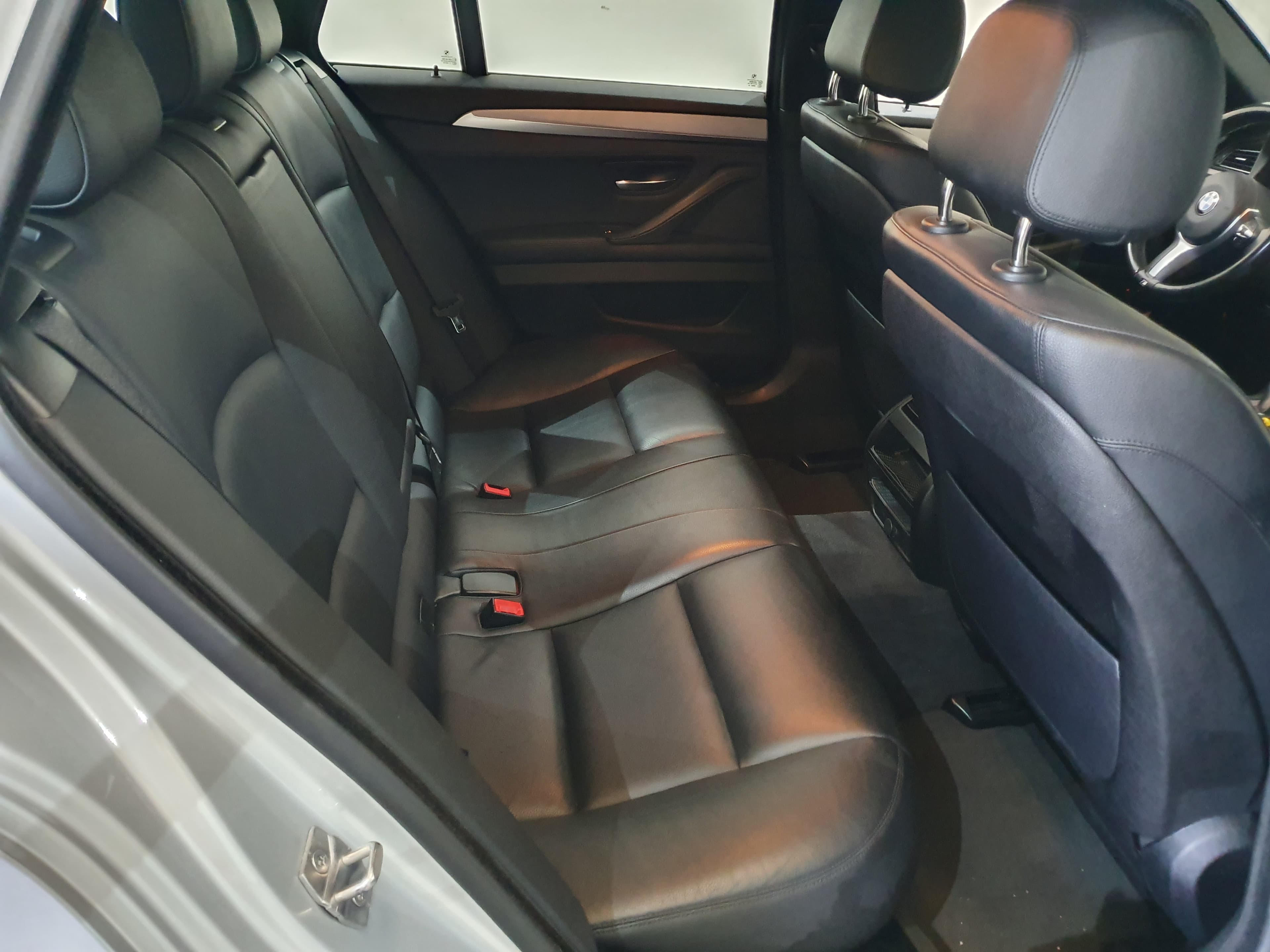 BMW 520D · Ano 2017 — image 23