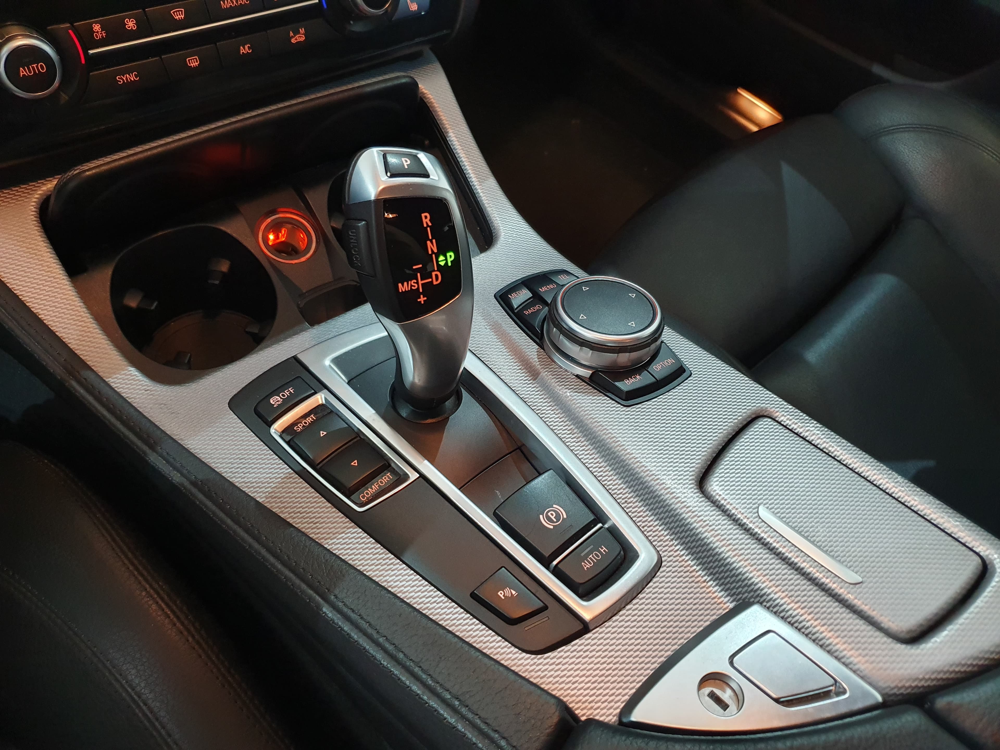 BMW 520D · Ano 2017 — image 38