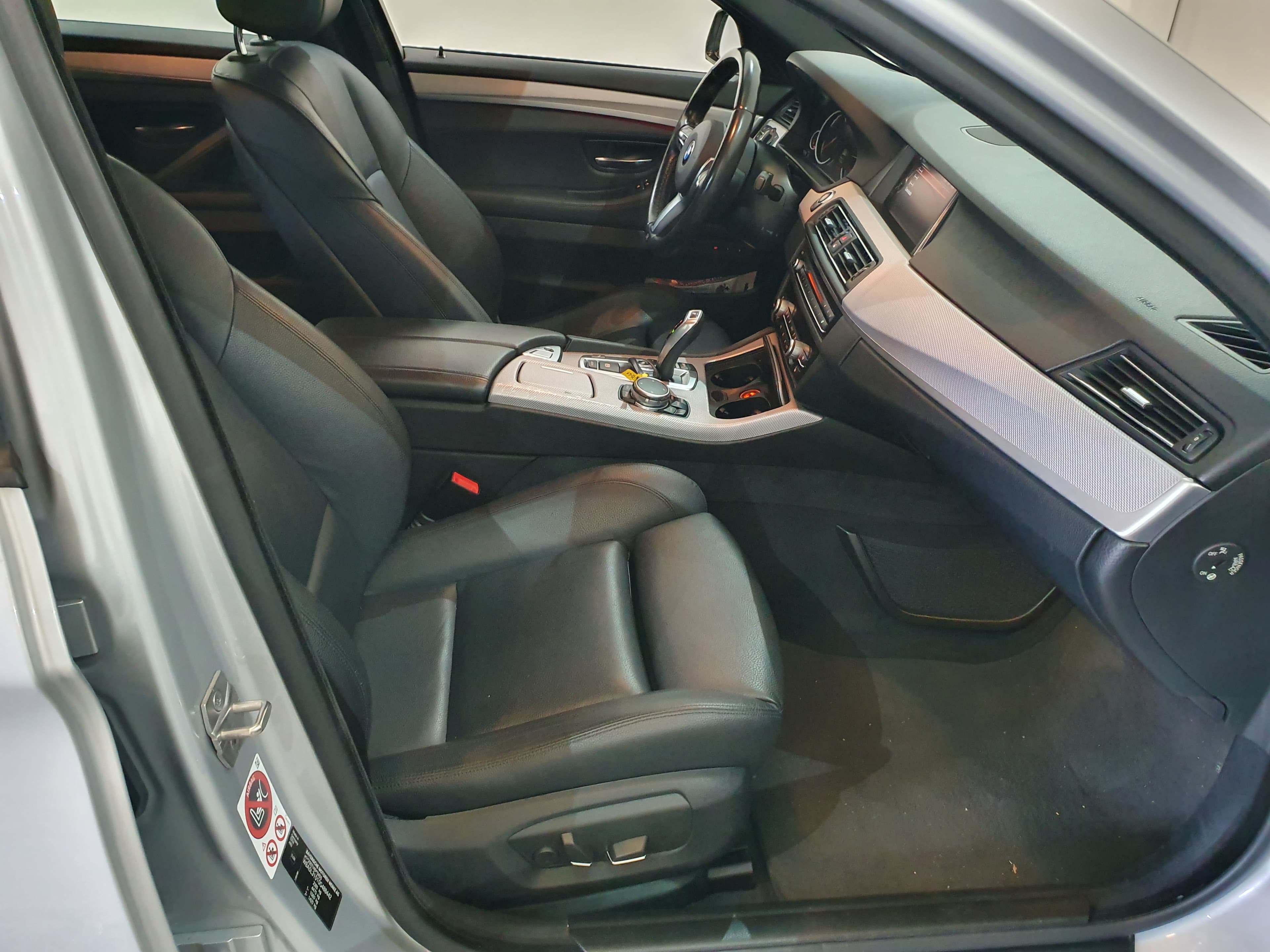 BMW 520D · Ano 2017 — image 28