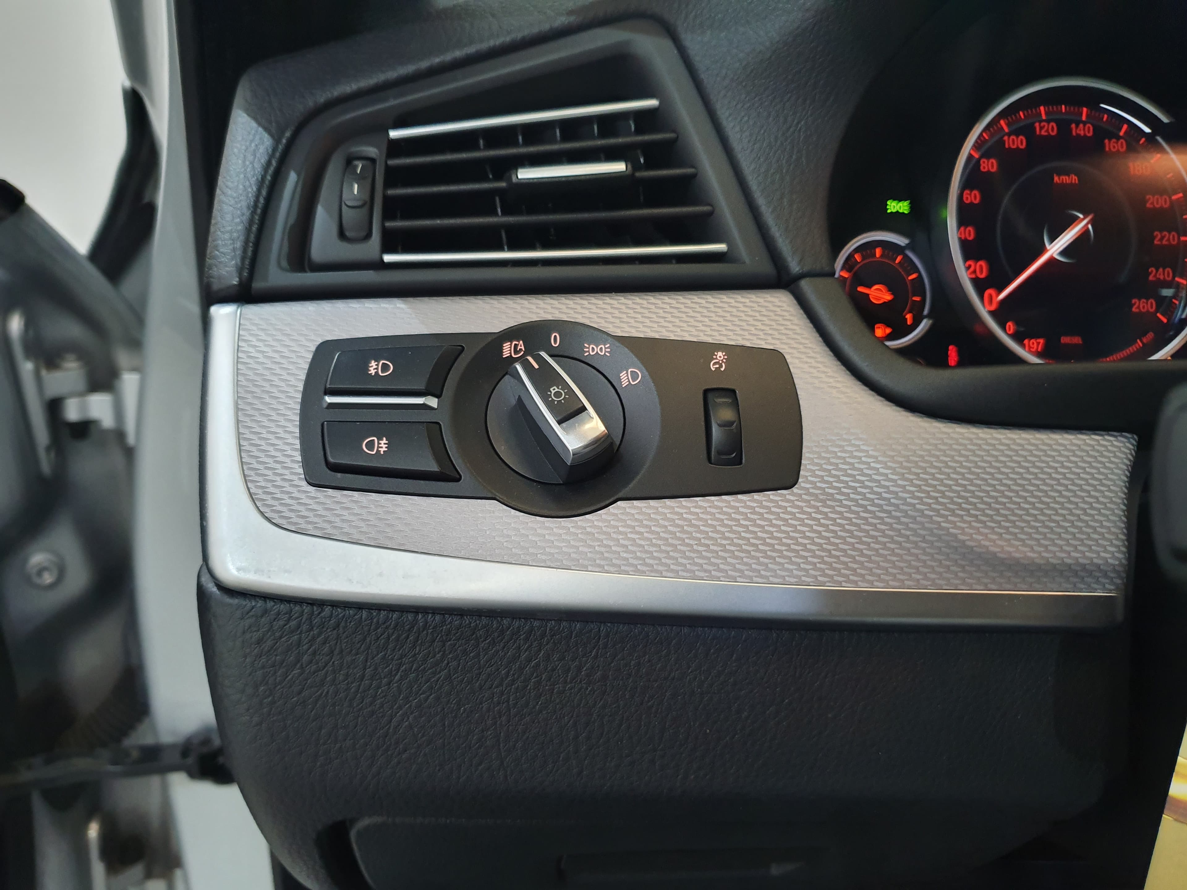 BMW 520D · Ano 2017 — image 43