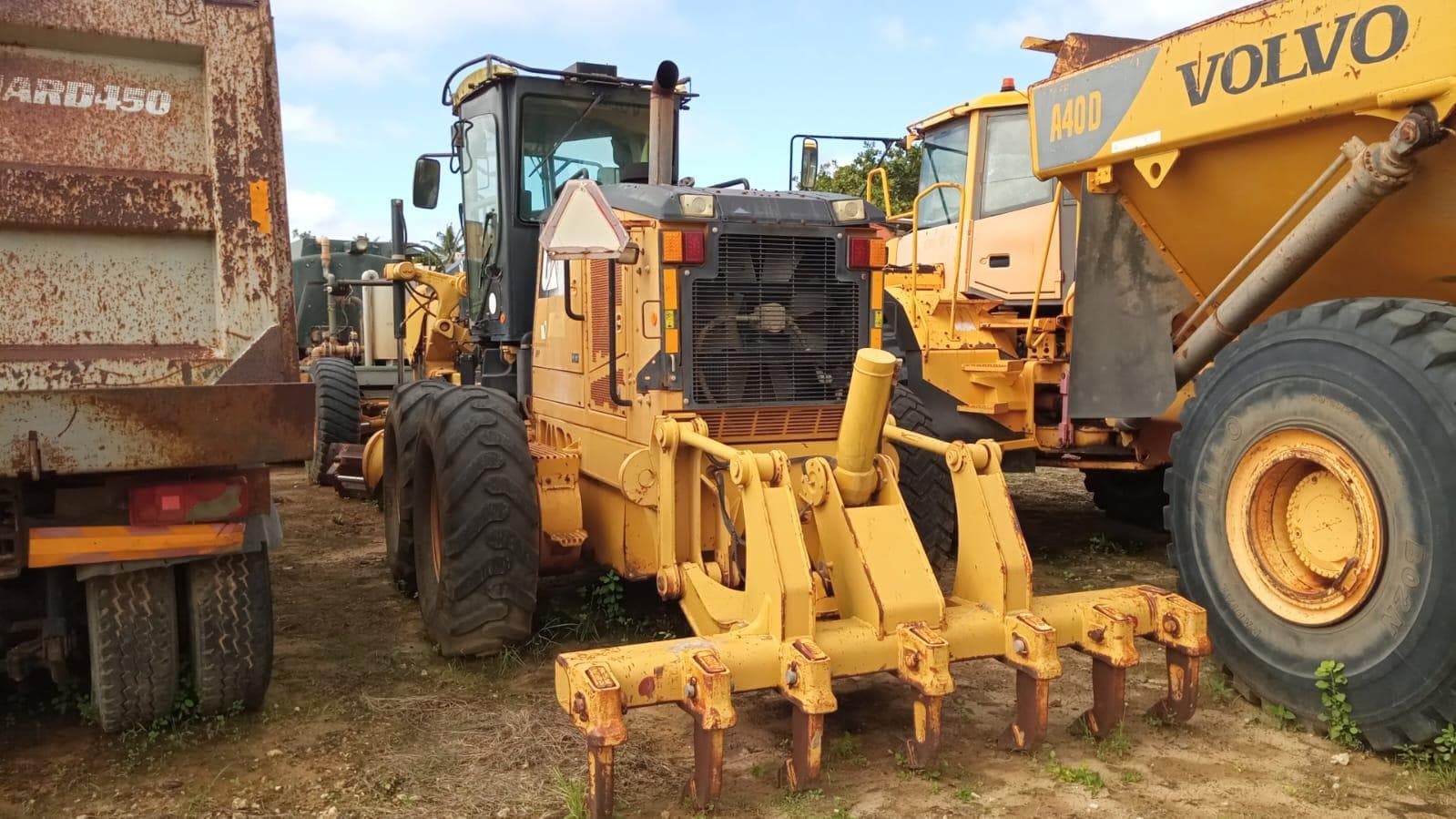 Niveladora Caterpillar 14M