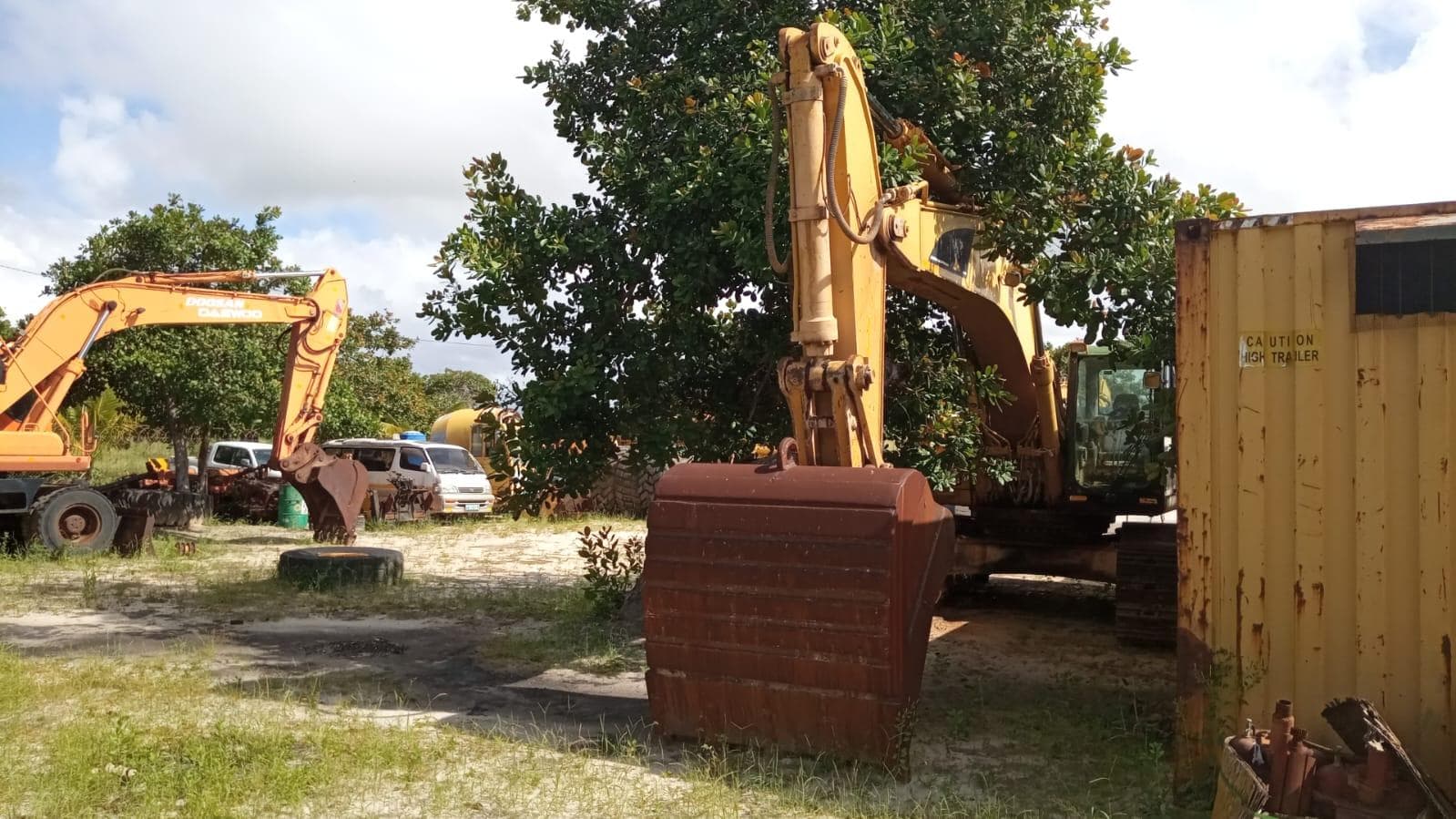 Escavadeira  Caterpillar 330 CLN — imagem 5