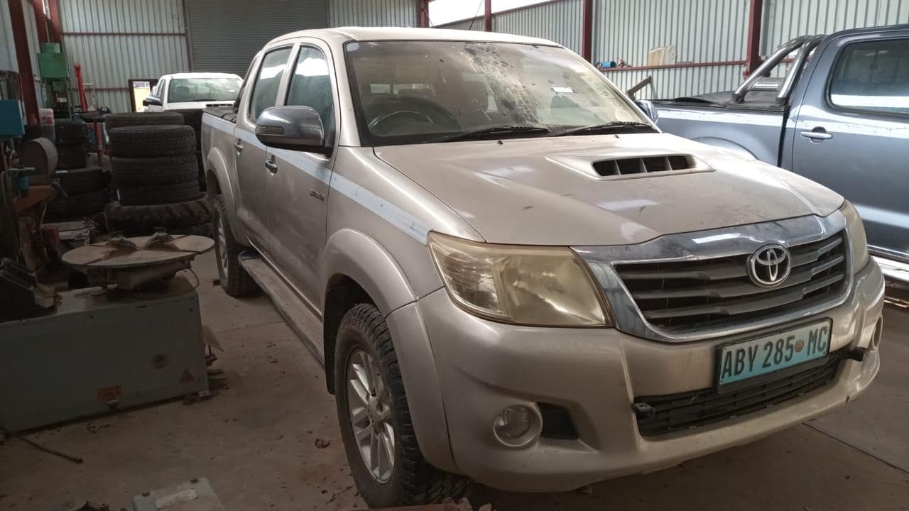 Toyota HILUX 4x4 3.0D4D