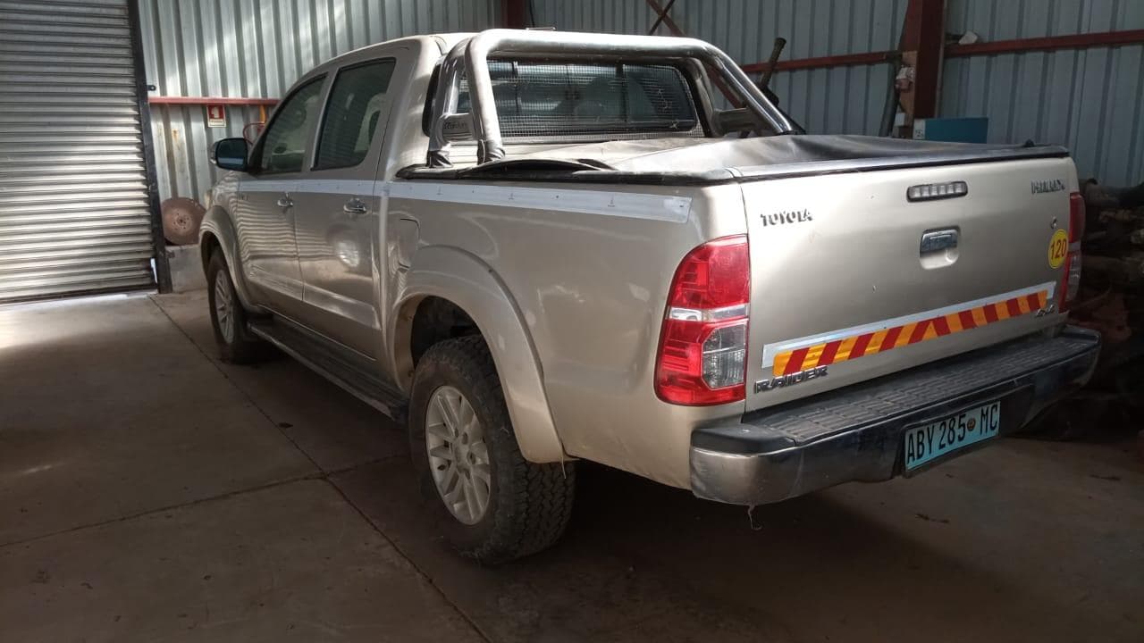 Toyota HILUX 4x4 3.0D4D — imagem 6