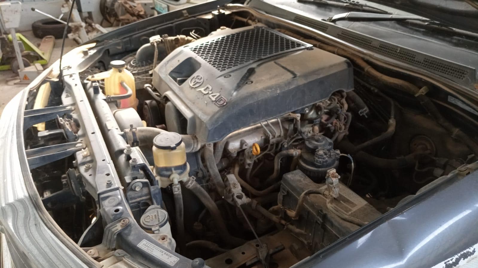Toyota HILUX 4x4 3.0D4D — image 9