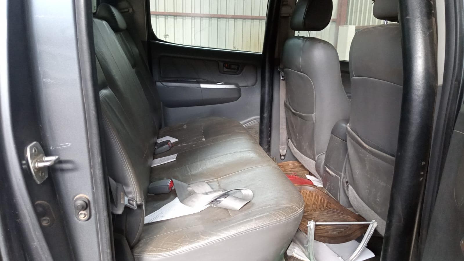 Toyota HILUX 4x4 3.0D4D — image 8