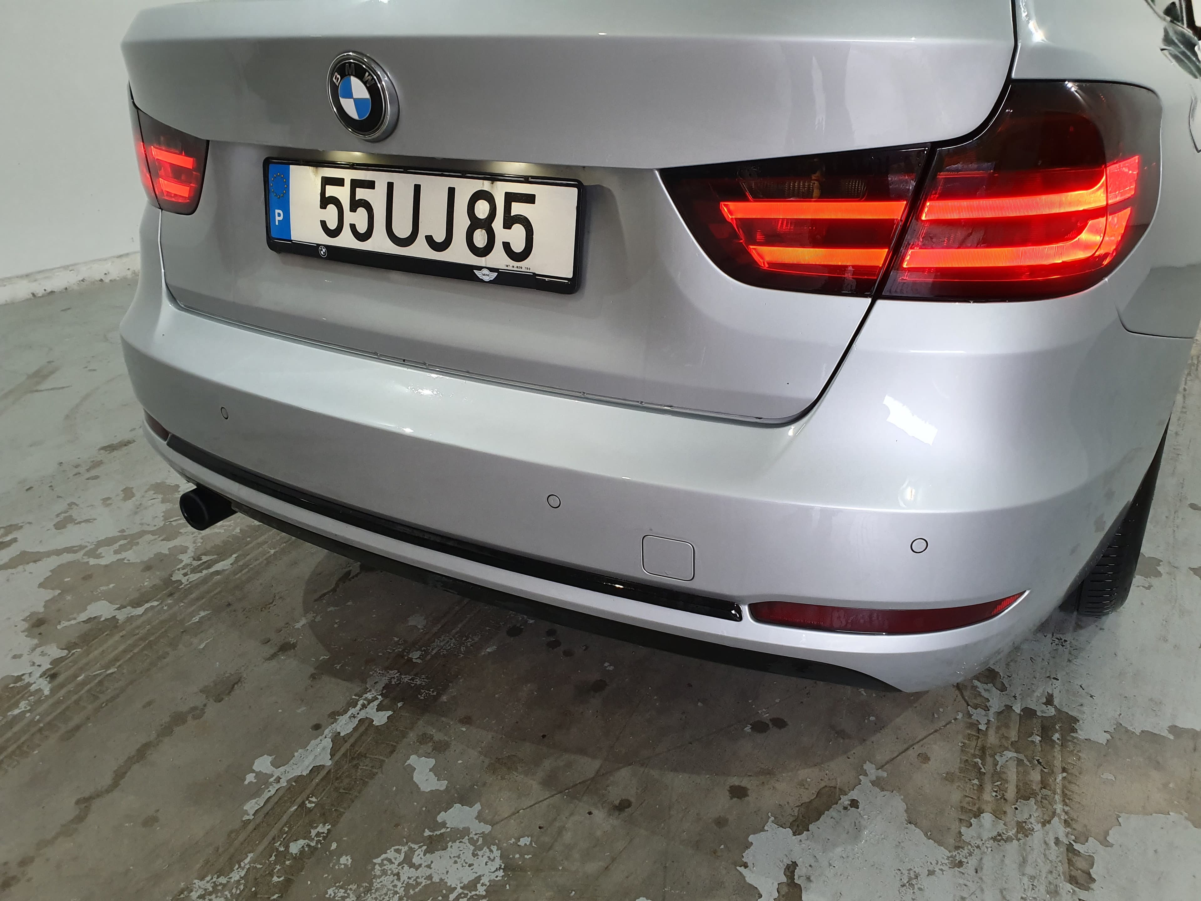 BMW 318D GT · Ano 2013 — imagem 7